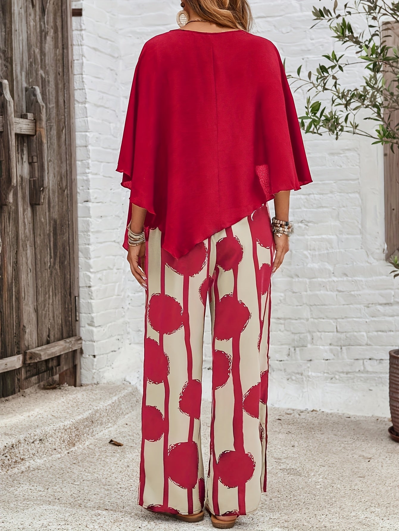Women's Solid Crew Asymmetrical Hem Shirt And Full Body Print Pant Set