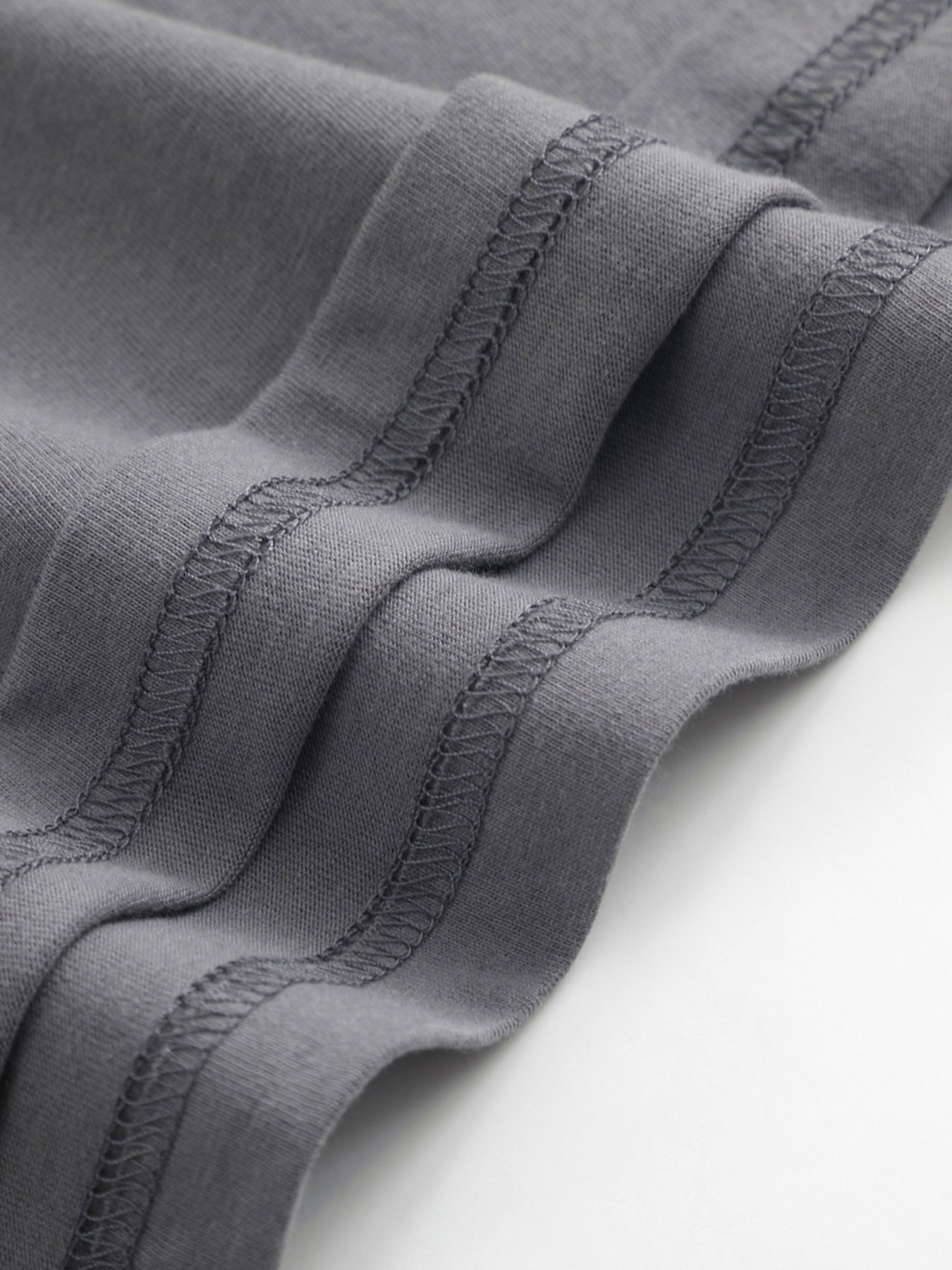 Gray Oversized Men'S T-Shirt, 100%, Available in Sizes 0XL-4XL, Featuring a Round Neck And Short Sleeves, Suitable for Casual Wear in for All Seasons. Local Warehouse Shipping for Men'S Gifts And Apparel, Plus Size