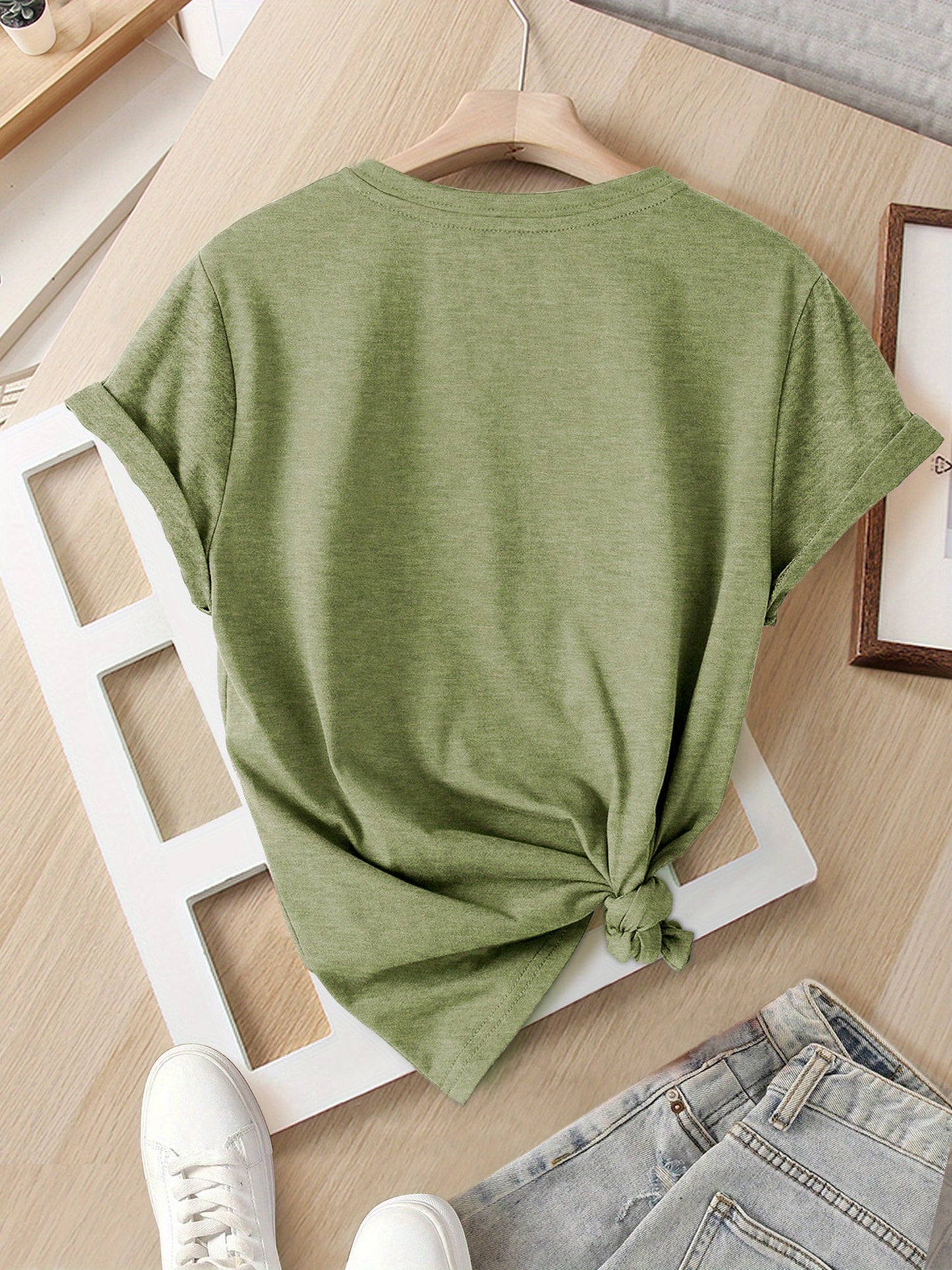 Ladies' Casual Summer T-Shirt - Women'S Knotted Hem Design with Graphic Print 'If I Shenan Once, I'll Shenanigan', Round Neck, Comfortable Fit for Everyday Wear and Sports, Fashion Street Style Tee