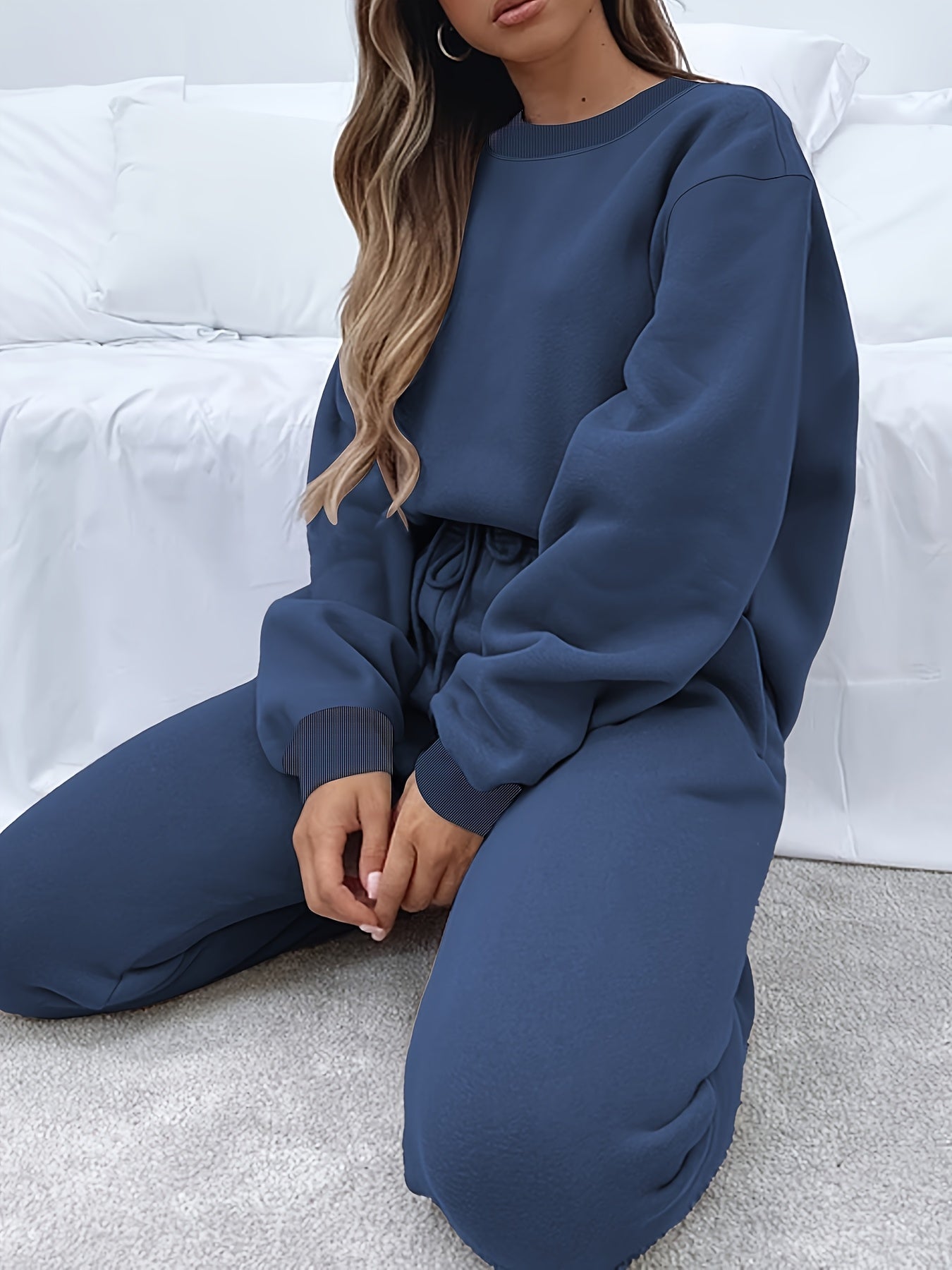 [Casual 2pcs Suit] Women's Casual Fashionable & Versatile 2pcs Suit | Autumn & Winter Solid Color Loose Pullover Sweatshirt + Elastic Waist Drawstring Pants