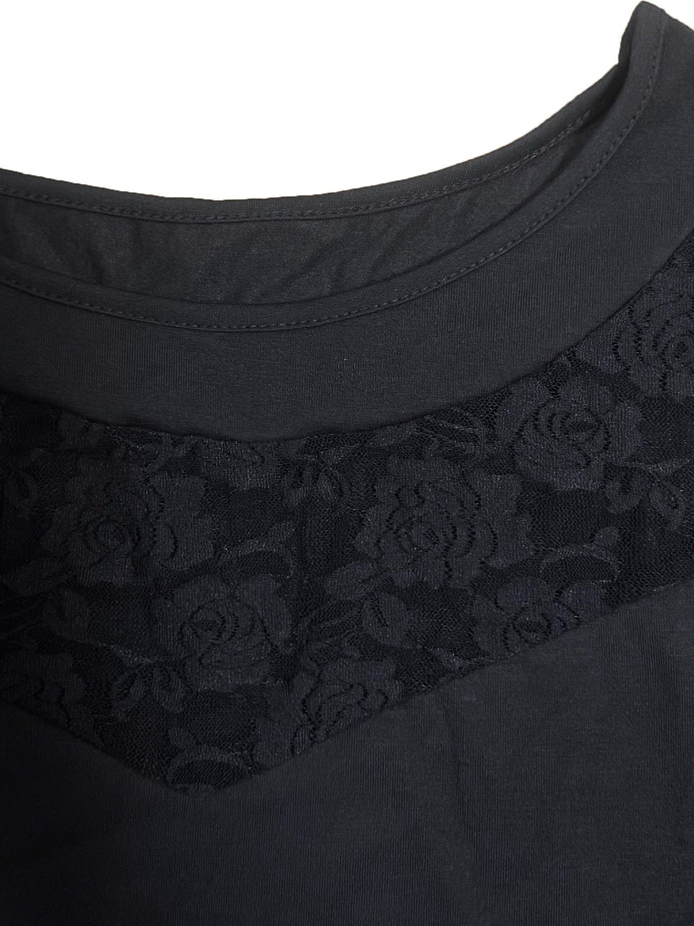 Plus Size - Plus Size - Plus Size Mesh Panel Tunic Shirt, Round Neck Floral Lace Yoke And Sleeves with Loose Fit Asymmetric Hem, Short Sleeve Stylish Black Top for Office Or Going Out, Flowy High-Low Hemline Lace Overlay Tunic Top