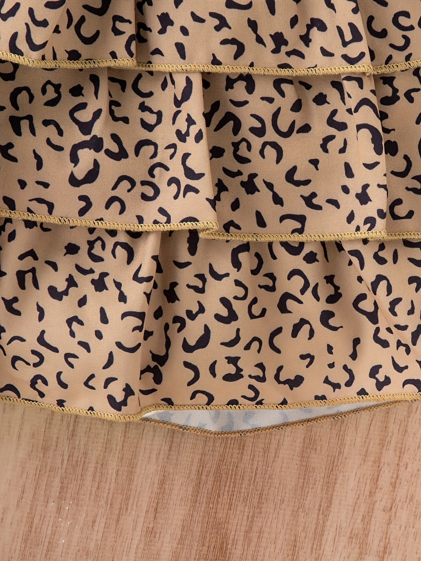 Three-Piece Vintage Leopard Print Outfit for Girls - Includes a Sleeveless Blend Bandeau Top, a Tiered Skirt, And a Matching Hat - Perfect Casual Summer Attire for Children Featuring Frill Accents