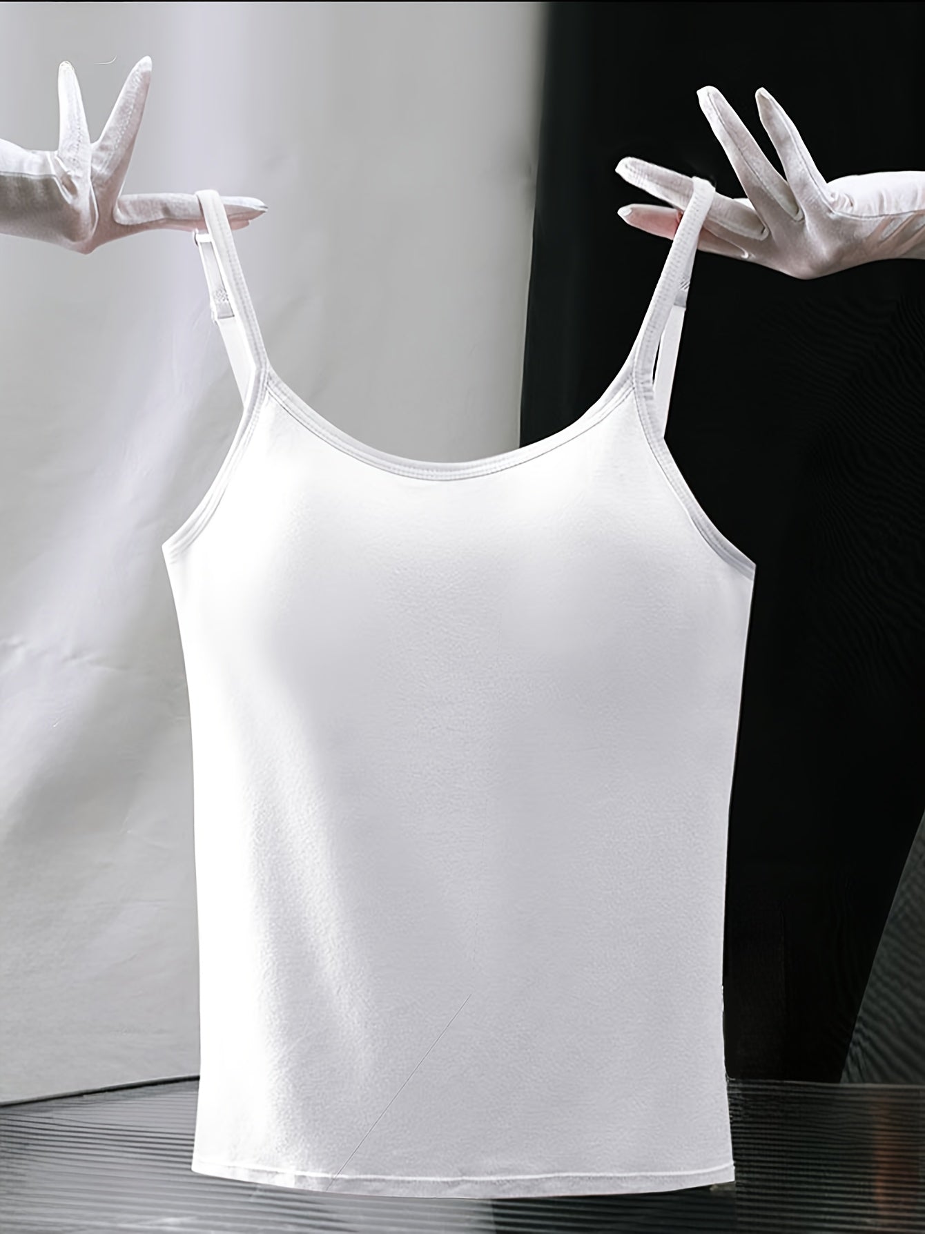 3pcs Pack Women'S Camisole Tank Tops with Built-In Bra, Seamless Design, Adjustable Straps, Layering Basics, Suitable for Spring, Autumn & Summer Outerwear Solid Colors, Layering And Outerwear