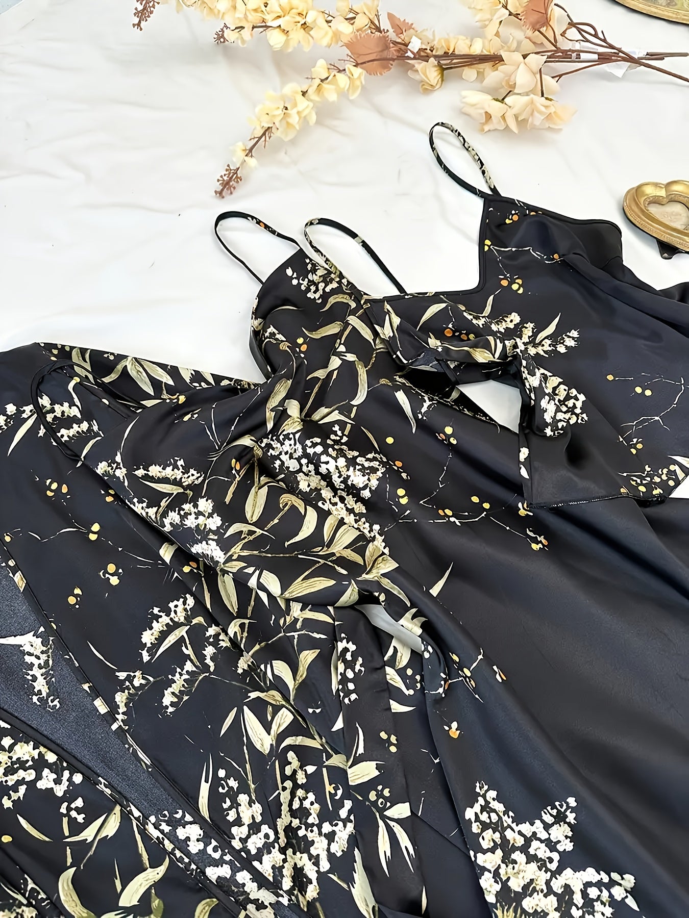 Women'S Printed Pajamas Set - Set (Including Robe, Short Suspender, Shorts And Skirt), Cherry Printed Pajamas, Loose, Soft And Comfortable