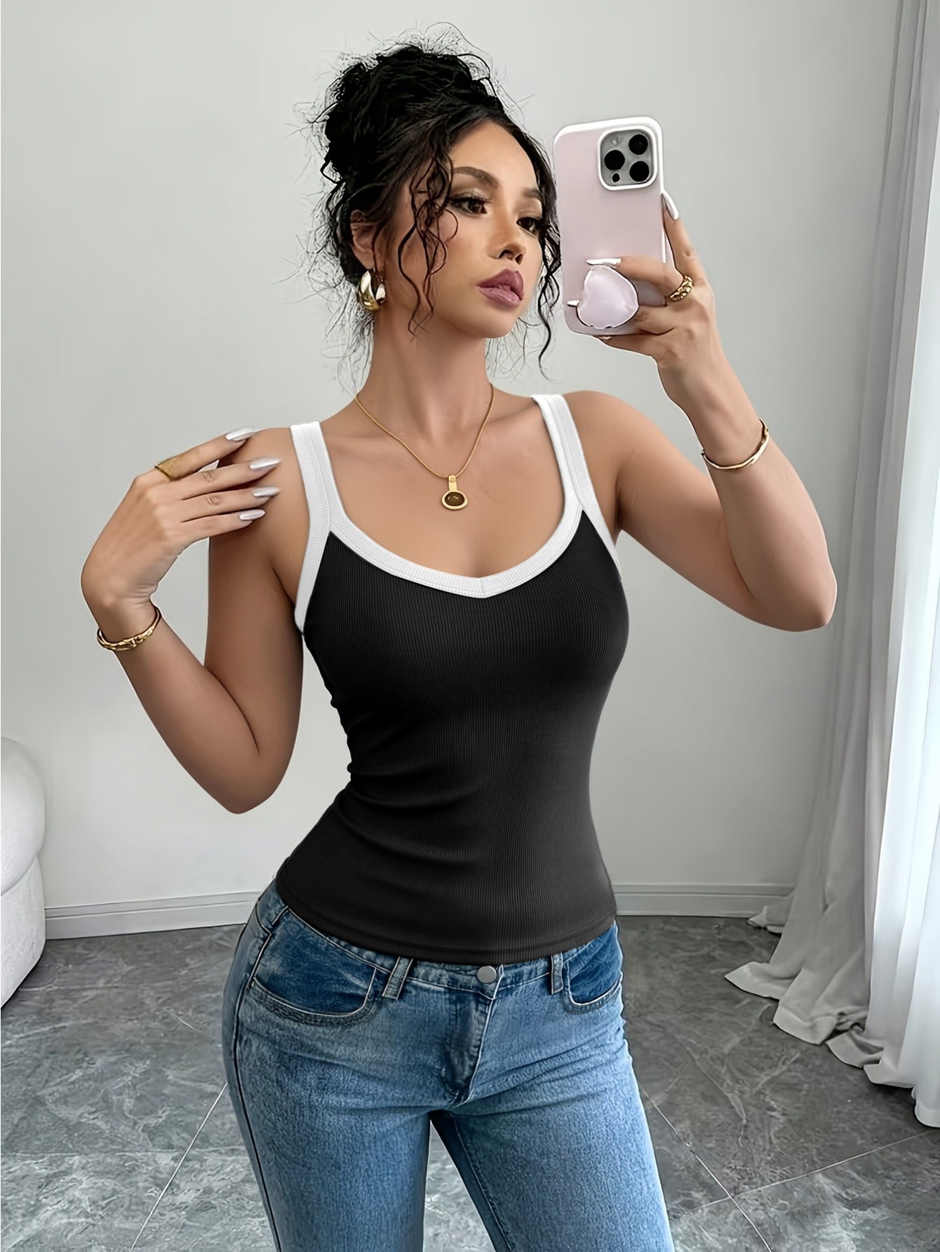 4pcs Women's Ribbed Sports Vest Set, Color-blocked V-neck Sleeveless Sports Camisole, High-elasticity Slim-fit Tank Top, Casual and Breathable Summer Top Suitable for Everyday Street Style.