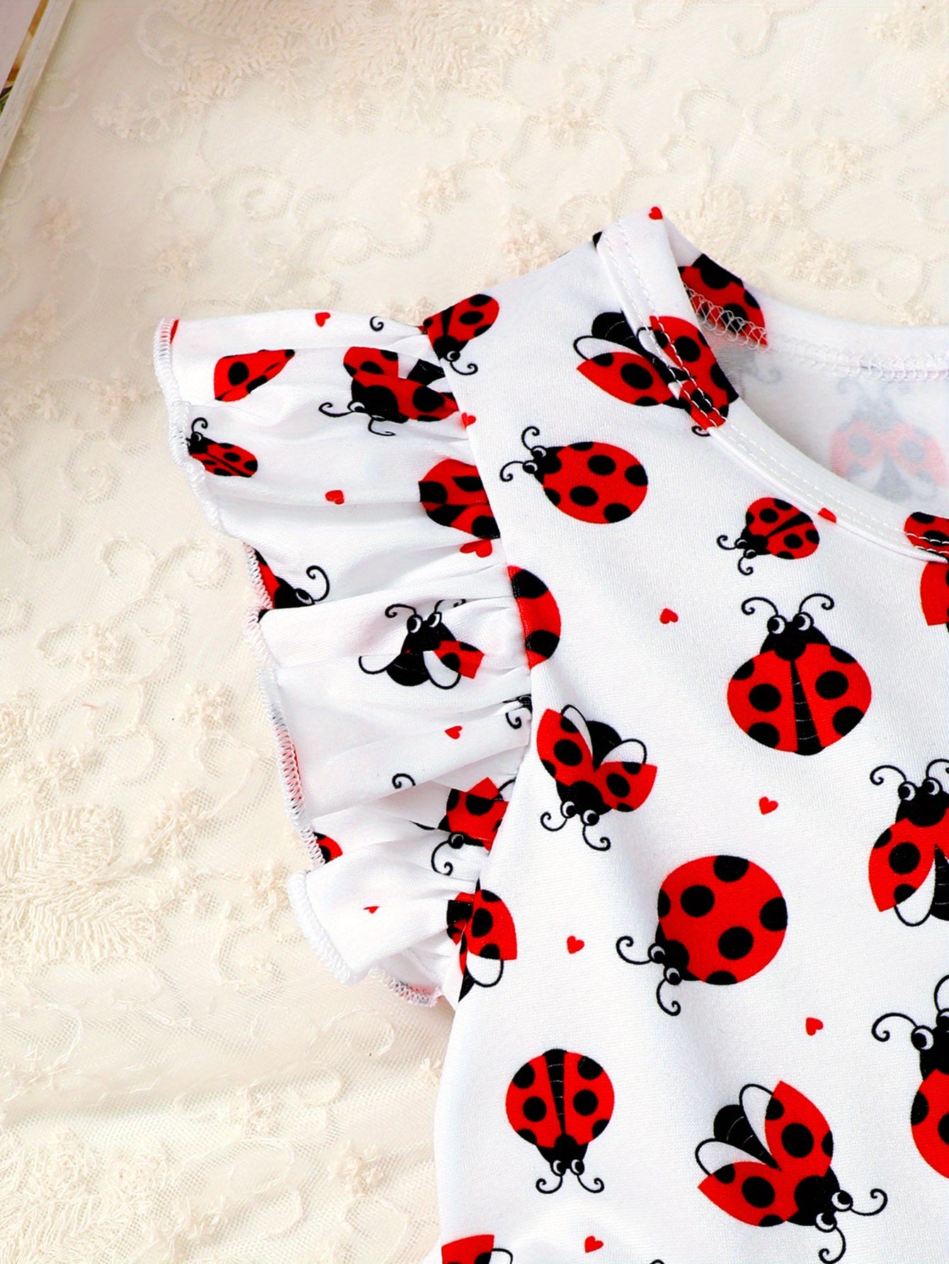 Baby Girl's Ruffle Trim Sleeve Cute Graphic Ladybug T-shirt & Shorts Outdoor Set, Toddler Girl Casual Summer Outfit