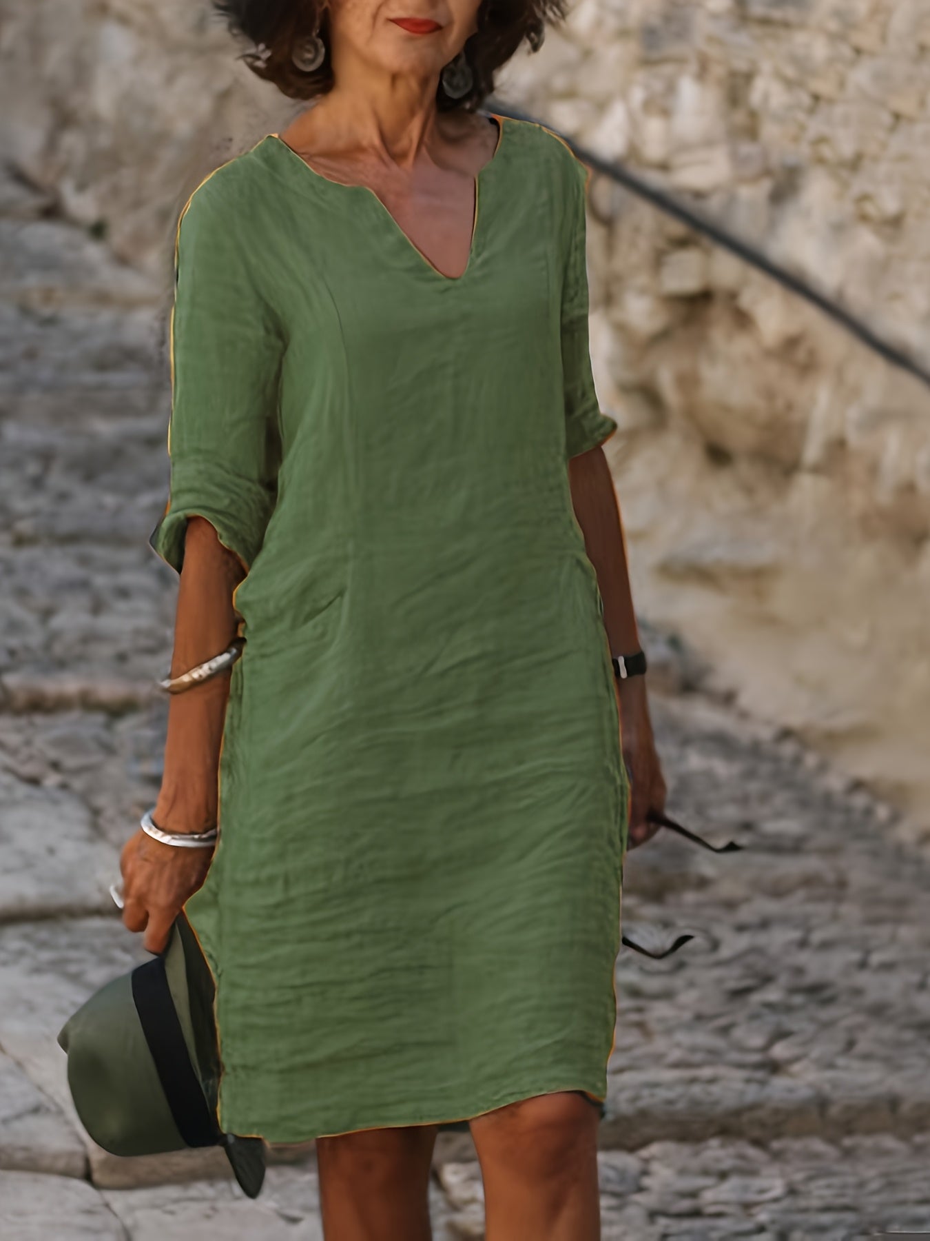 [Stylish Linen Dress] Autumn Linen Dress With A Small V-Neck, Featuring A Stylish And Elegant Look. It Has A Retro, Simple And Solid Color Design, And Comes With Three-Quarter Sleeves