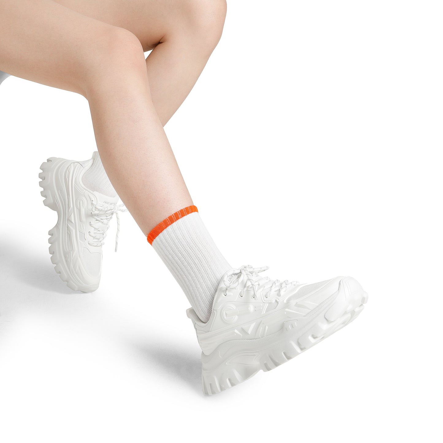 Stylish Chunky Sneakers for Ladies, Featuring Bold Platform Design And Comfortable Lace-Up Style., Women Shoes