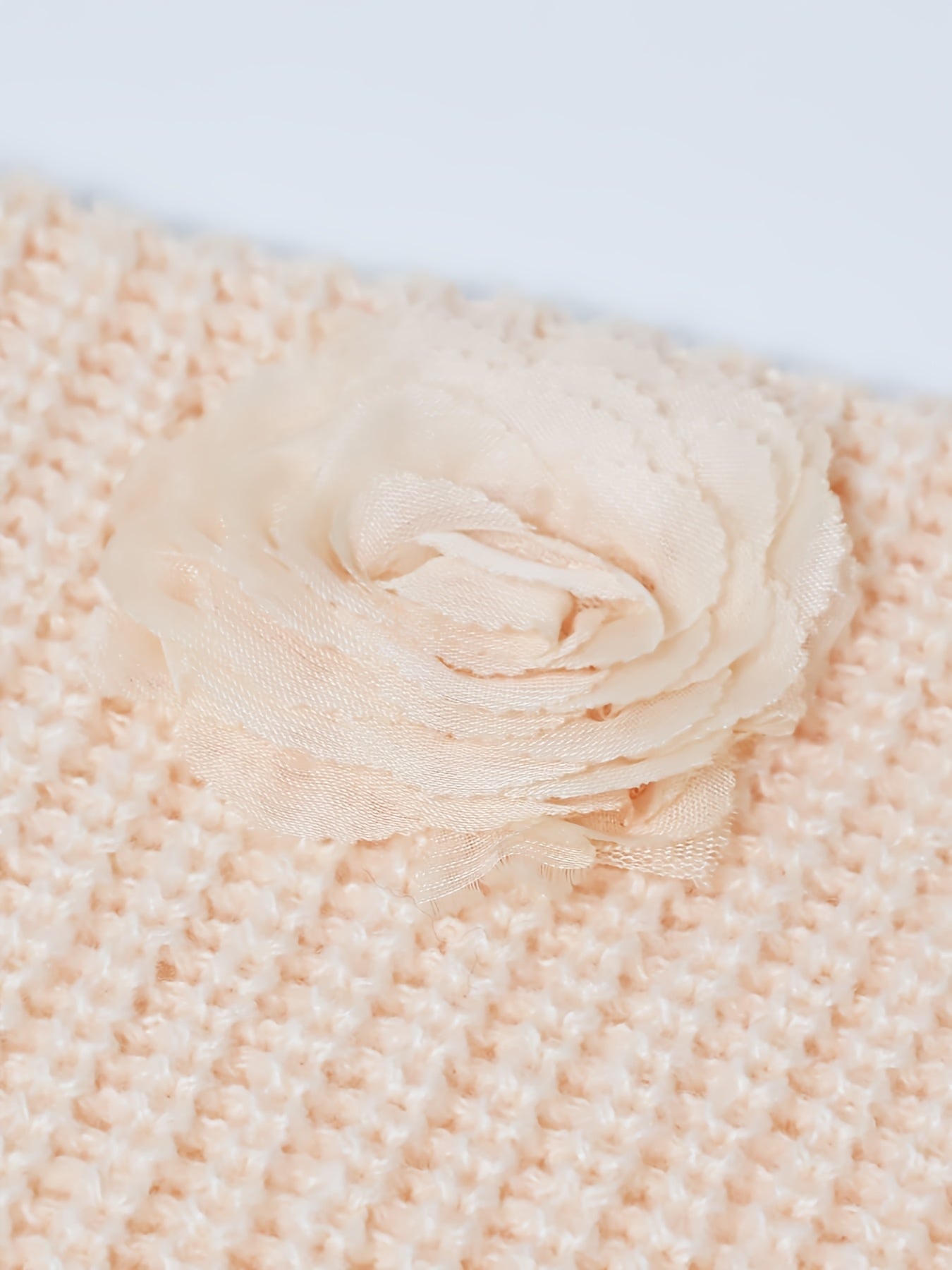Plus Size - Plus Size - Oversized Pullover, Soft Light Yellow with Rose Lantern Sleeves, Perfect for Casual Outings And Romantic Dates