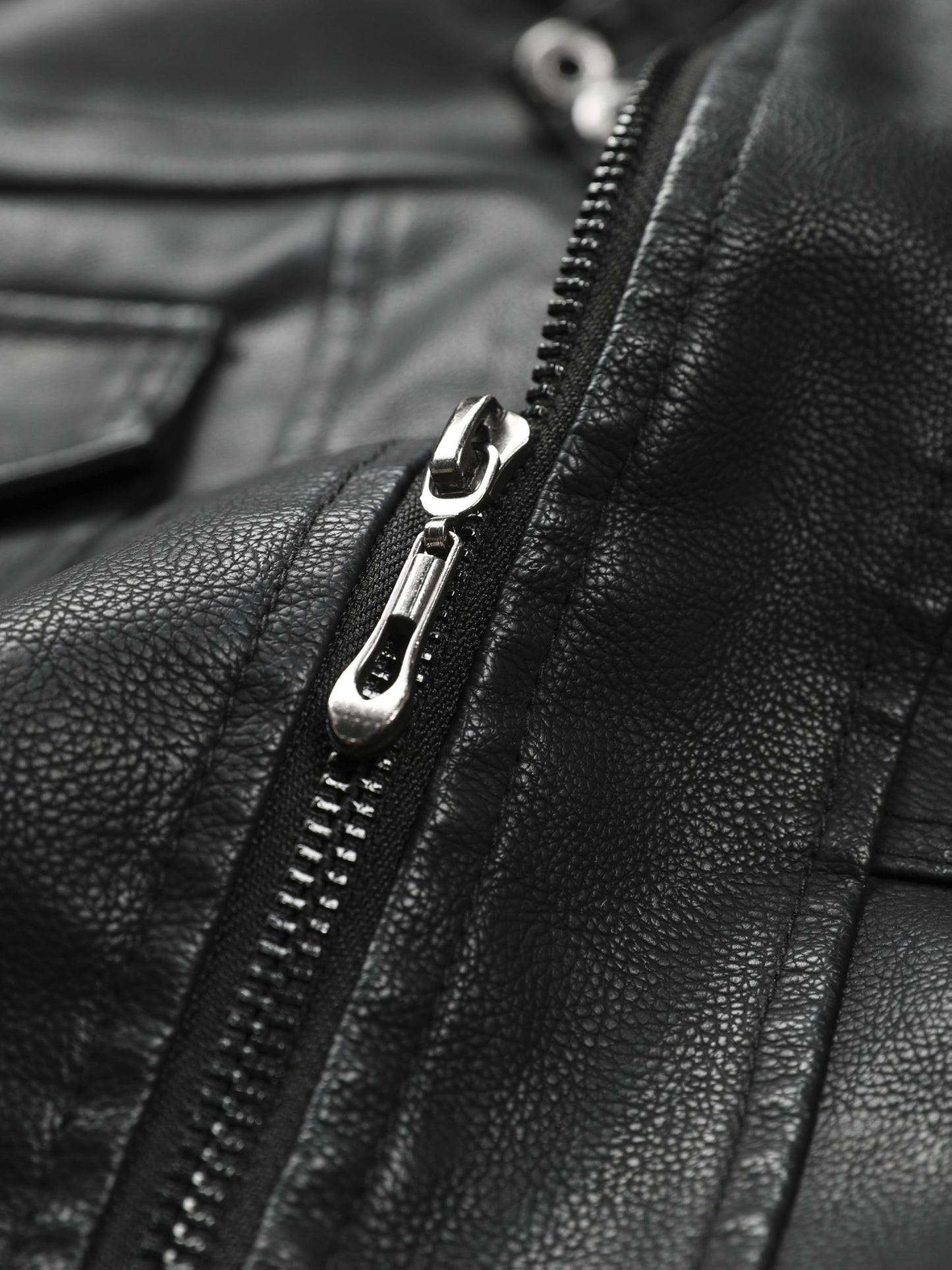 Women's Vintage-Style PU Leather Jacket - High Quality, Windproof, Tear- with Detachable Hood Casual Outdoor Riding Jacket