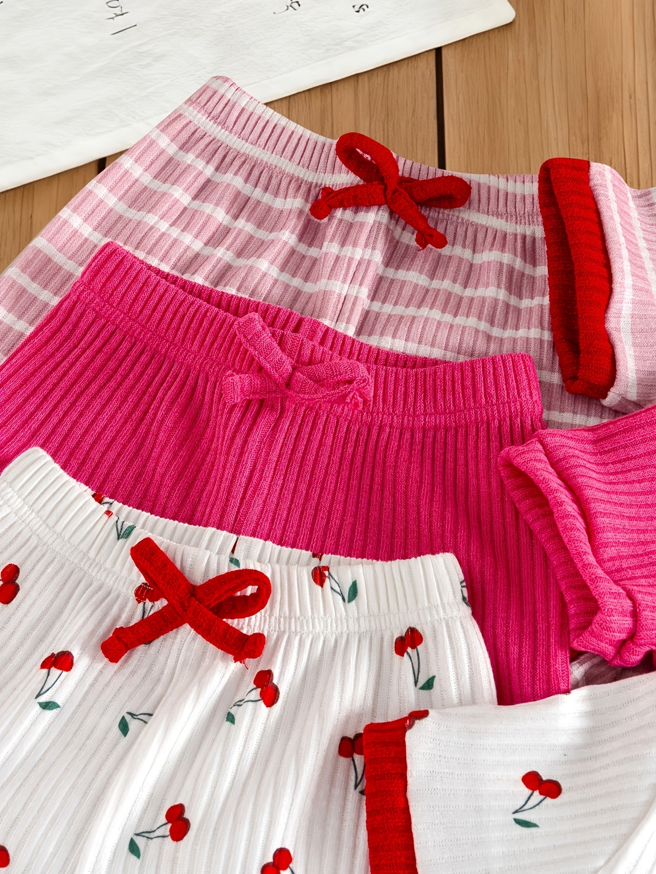 6pcs Set Of Girls' Summer New Cherry Fruit Pattern Short-sleeve And Shorts Comfortable Outfit, Perfect for Outdoor