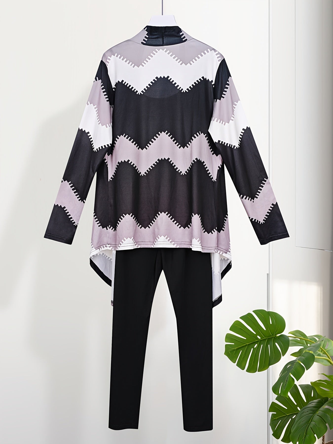 Spring And Autumn Elegant Women's Three-Piece Set, Mid-length Long-Sleeved Cardigan Coat Paired with Sleeveless Top + Casual Pants Set. A Festive And Exquisite Gift Set. Local Warehouse. Suitable for Spring And Summer Seasons.