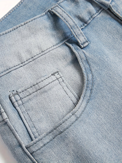 Men's Stretch Denim Jeans with Rips, Vintage Patches, And Casual Style, Suitable for All Seasons And Versatile for Outings And Fashion.