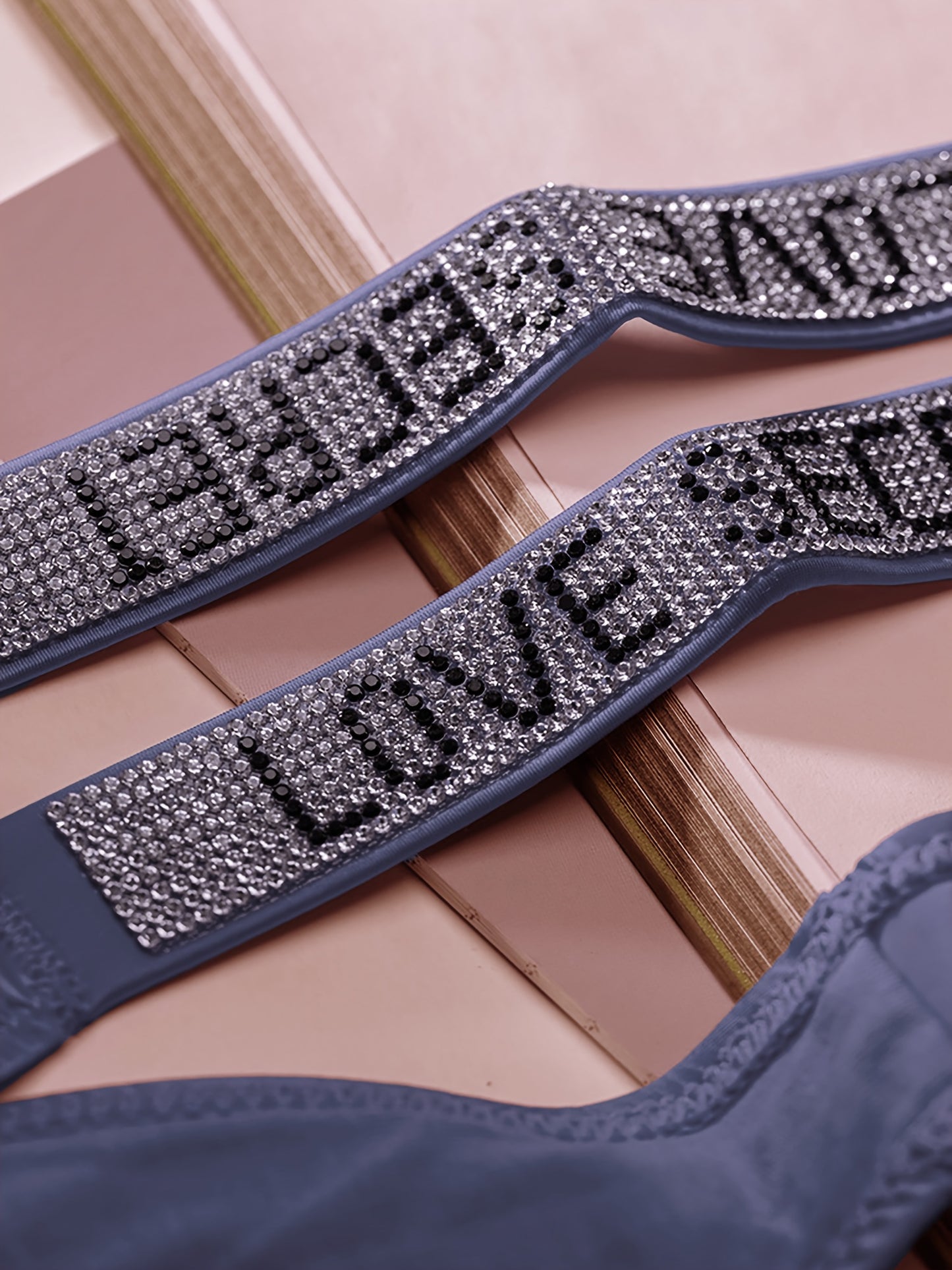 5pcs of Alluring Thongs for Women, Adorned with Rhinestones, Featuring a Low-Rise Design. These Soft And Breathable Panties Offer Comfort And Good Elasticity, Making Them Ideal for Everyday Wear, Sports