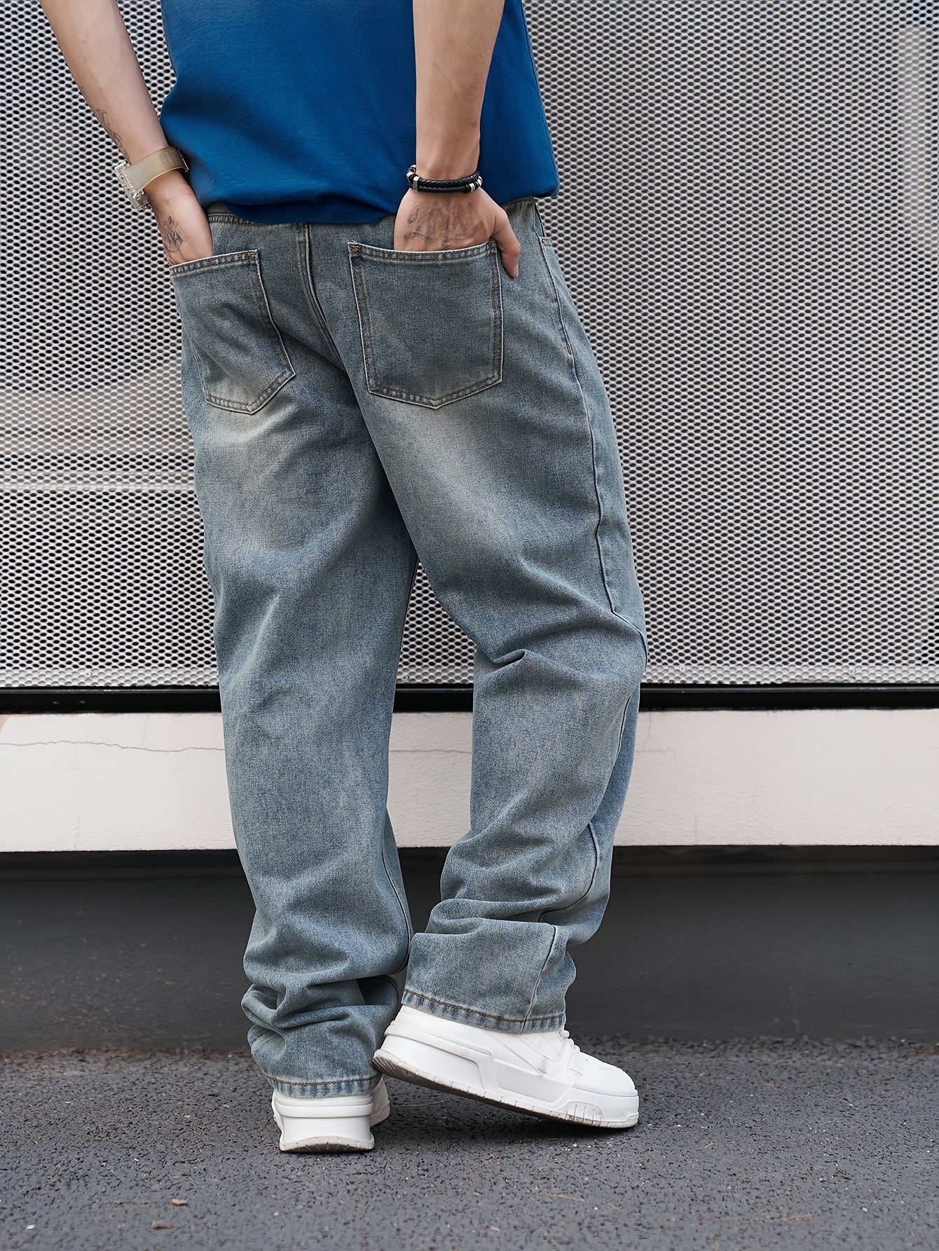 Men's Classic Straight-Leg Jeans - Non-Stretch Washed Denim Pants, Machine Washable Everyday Jeans for Casual & Formal Outfits - Adult Men's Wardrobe Staple Pants, Versatile Clothing, Relaxed Fit, Durable Fabric, Modern Gentleman