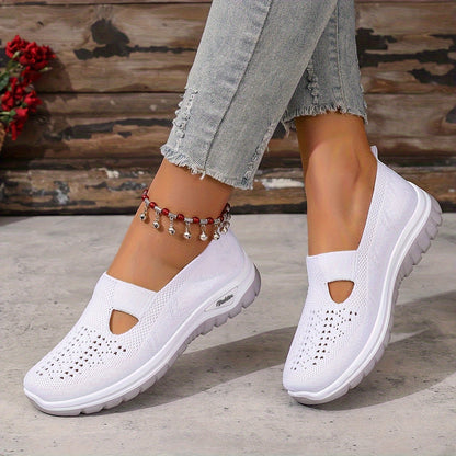 Ladies' Sneakers, One-Pedal Shoes Designed for Comfort. These Casual Footwear Options Are Perfect for The Beach, Vacations, Camping, And Everyday Use, Ideal for Summer. Featuring a Casual Design And a Mesh Upper, These Women'S Sneakers Are a Great C