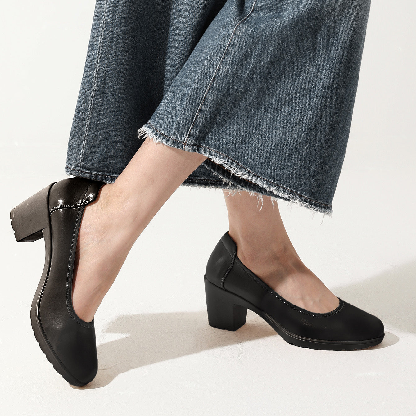 Women's Chunky Closed Toe Low Block Heels Work Pumps Comfortable Round Toe Dress Wedding Shoes One Foot Kick Design Fashionable Bride Bridesmaid Wedding Party Party Holiday Formal Shoes
