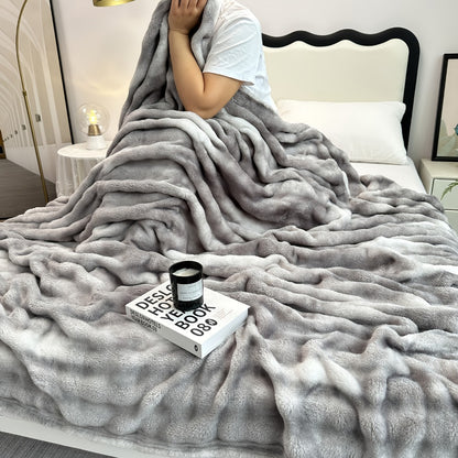 Faux Rabbit Fur Cozy Throw Blanket - Machine-Washable Travel Style