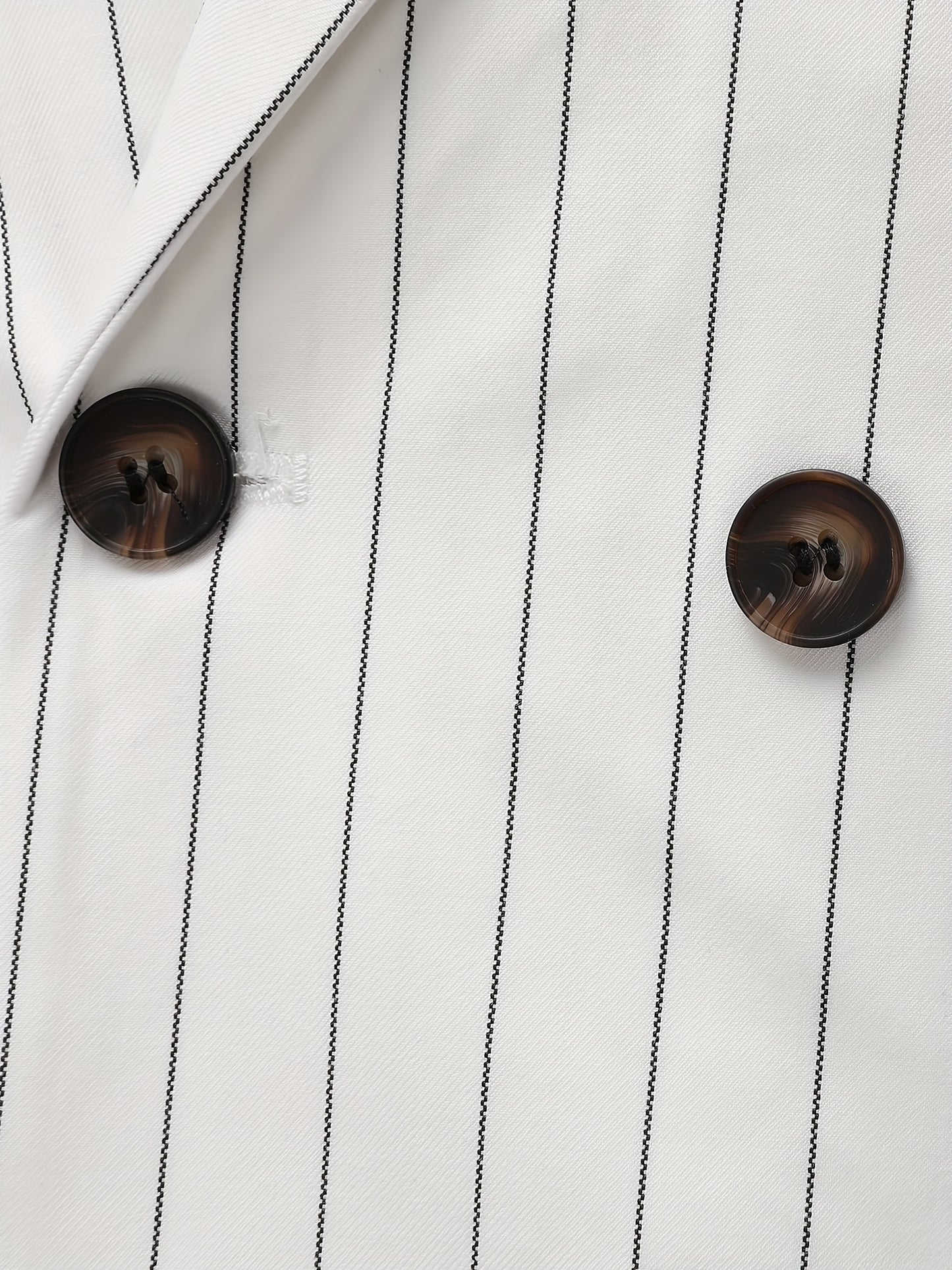 Latest Men's Suit Striped Double-Breasted Suit Spring/ Summer/ Autumn Thin Two-Piece Set with Frill Collar Striped Style Four Buttons Suit Business And Casual Dress Collar Necklace Decoration Slimming Dress Casual Suit White Suit