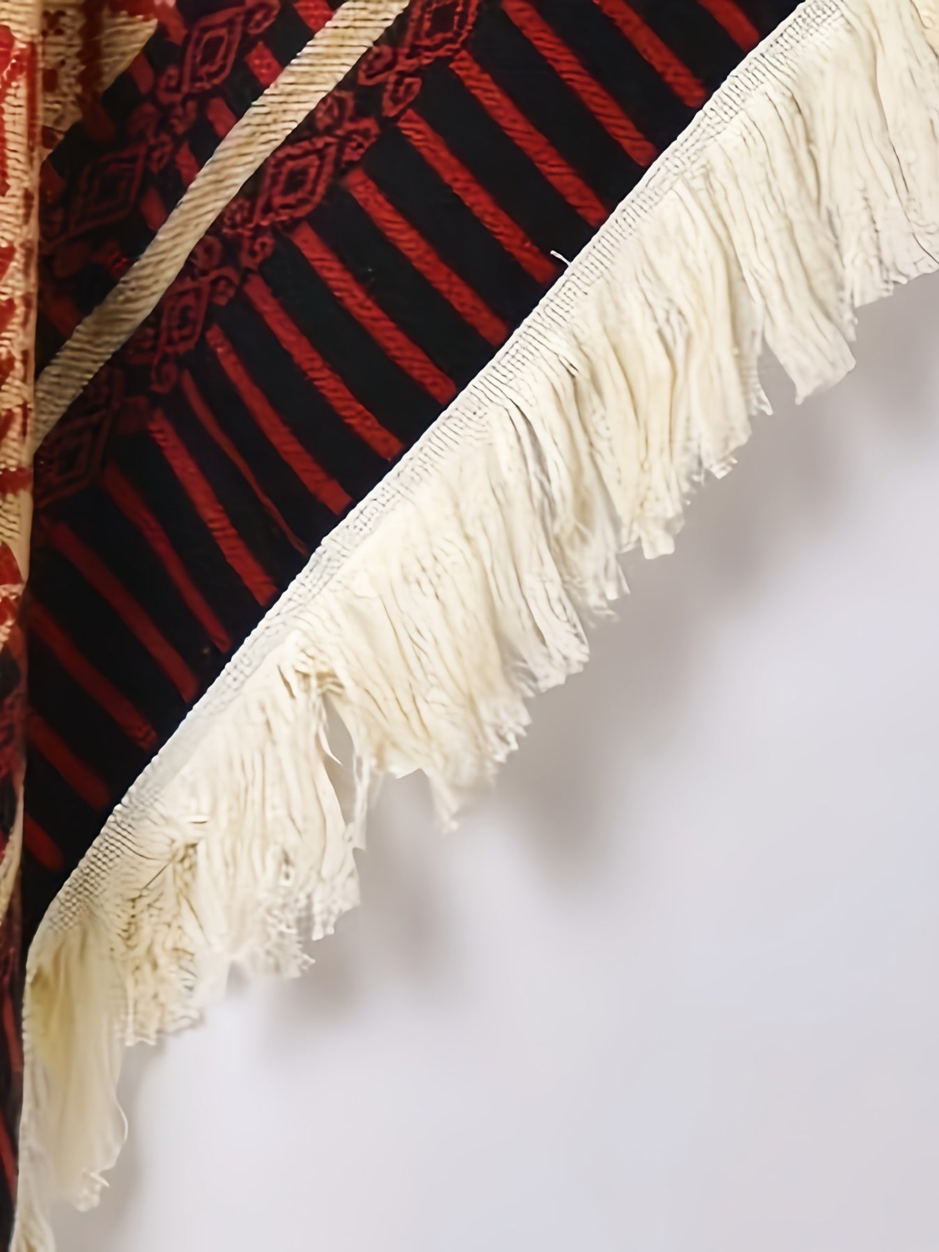 Men's Western Bandit Cape Coat with Tribal Print, Warm V-Neck Poncho with Tassel Trim for Outdoor Adventures, Fall and Winter Casual Wear (Brown/ White)