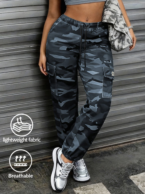 Women's Casual Camouflage Work Pants with Large Patch Pockets, Elastic Drawstring Waistband, and Tapered Cuffs, Suitable for Daily Outdoor Leisure Wear