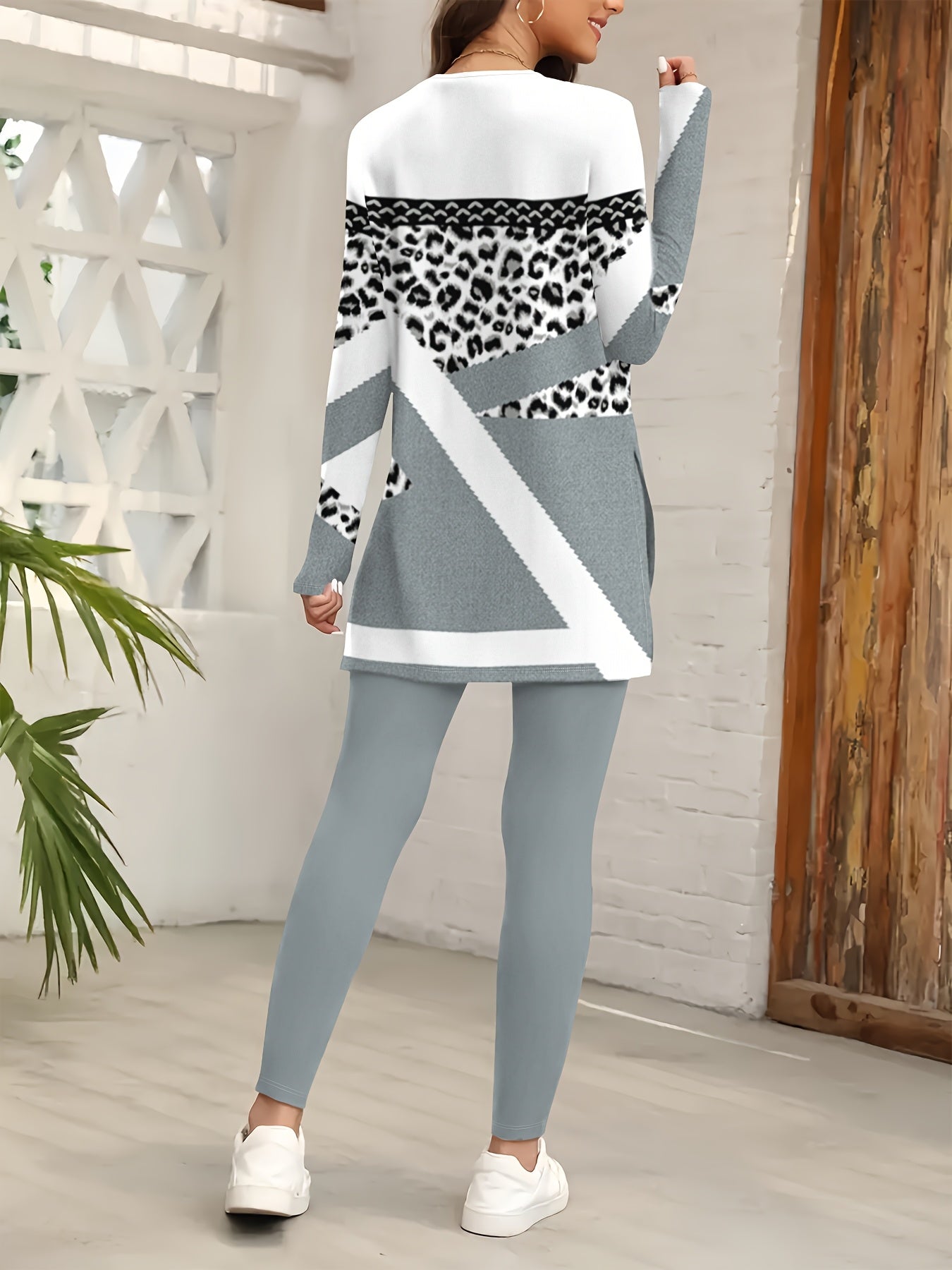 SINHOON Ladies' Attire Stylish Two-Piece Suit - Round Neck Long Sleeve Blouse with Side Slit And Printed Trousers - Ideal for Autumn And Winter Wear