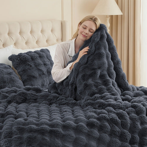 3D Faux Rabbit Fur Fleece Blanket - Double-Sided All-Season Throw