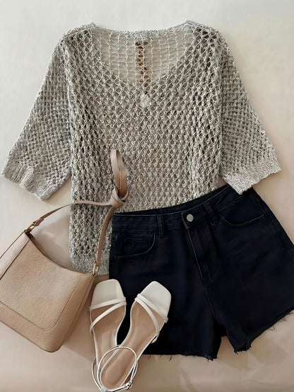Plus Size - Plus Size - A Fashionable, Relaxed-Fit Shirt in a Single Color, Designed with a V-Neck And Cut-Out Details, Equipped with Short Sleeves And Enhanced
