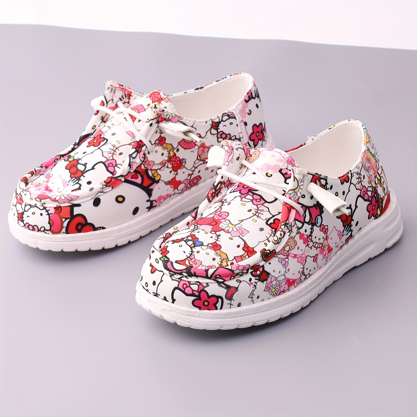 Casual Athletic Footwear for Girls, Featuring a Low-Cut Design Ideal for Both Indoor And Outdoor Use, Offering a Flat And Comfortable Fit, Resembling KT Cat Loafers