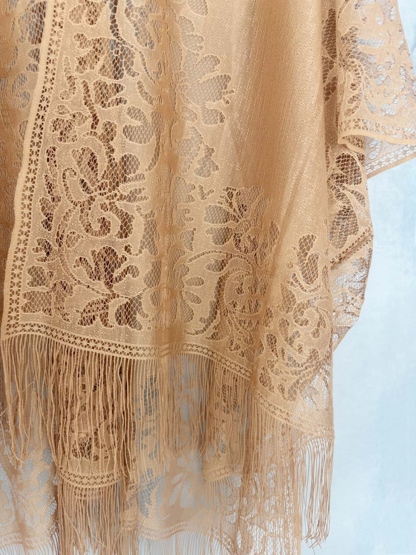 Woman's Plus Size Boho Cover Up, Lace Kimono, Women's Plus Floral Lace Batwing Sleeve Cover-Up, Open Front Tassel Trim Kimono, Lightweight Beach Cover Up