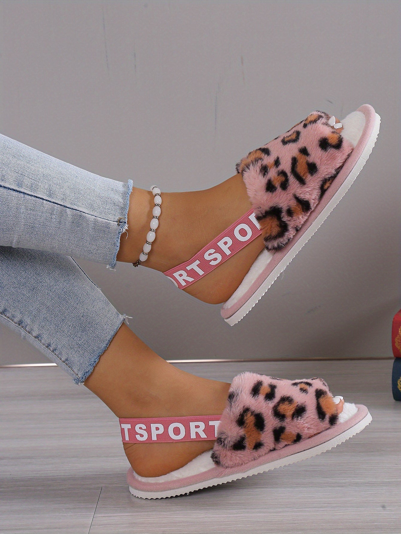 Comfortable Women'S Plush Slippers with a Cozy Leopard Pattern - Warm And Breathable Indoor Footwear Featuring an EVA Sole And Pink Accents - Ideal for Home Or Dorm Use, Providing All-Season Comfort., Women Shoes