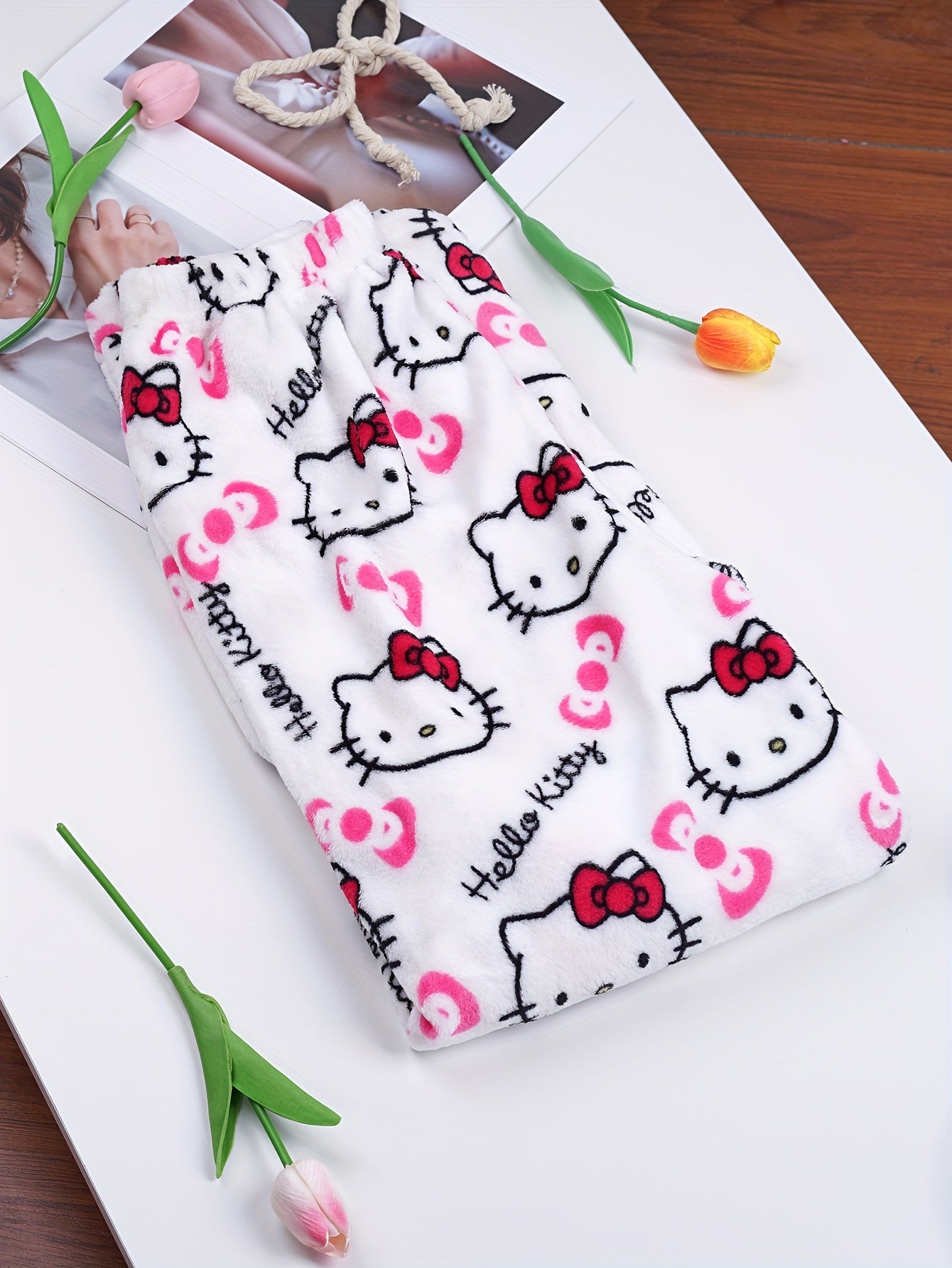 Sanrio Hello Kitty Men's Anime Pajamas - Hello Kitty Face & Iconic Print Flannel Sleepwear, Cozy Winter Lounge Pants, Machine Washable Cartoon Sleepwear for & Men (-)