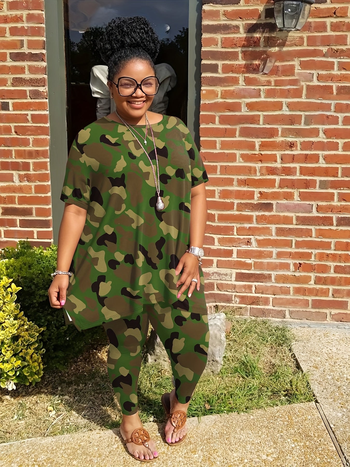 Plus Size Ladies' Fashion Short-Sleeved Trousers Two-Piece, Full-Body Camouflage Suit, Coat Side Split, Trousers with Pockets, Comfortable And Elastic Ladies' Daily Leisure Suit