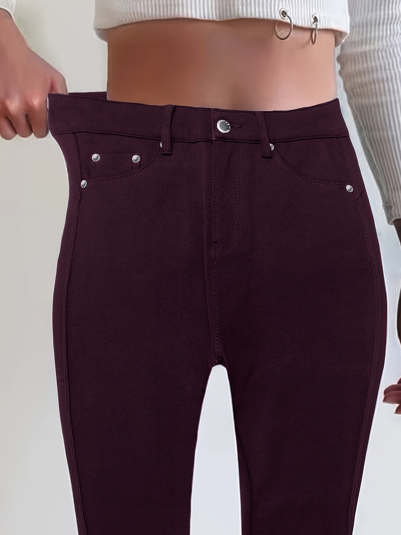 Women's High-Waisted Stretch Street Style Solid Black Skinny Fashion Metal Button Detail Casual Jeans