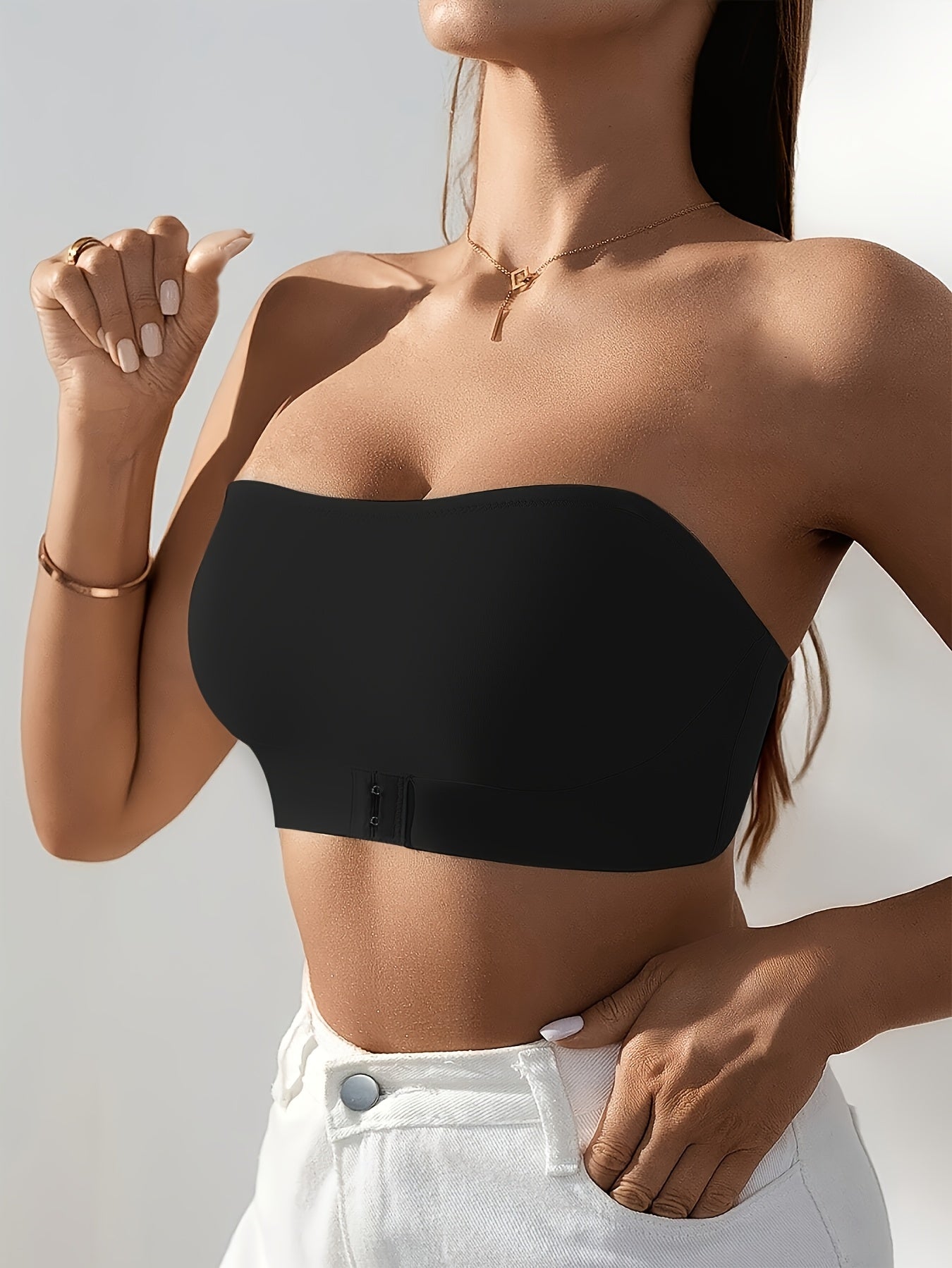 Set of Two Women'S Wireless Padded Strapless Bras - Comfortable Design in Black And White