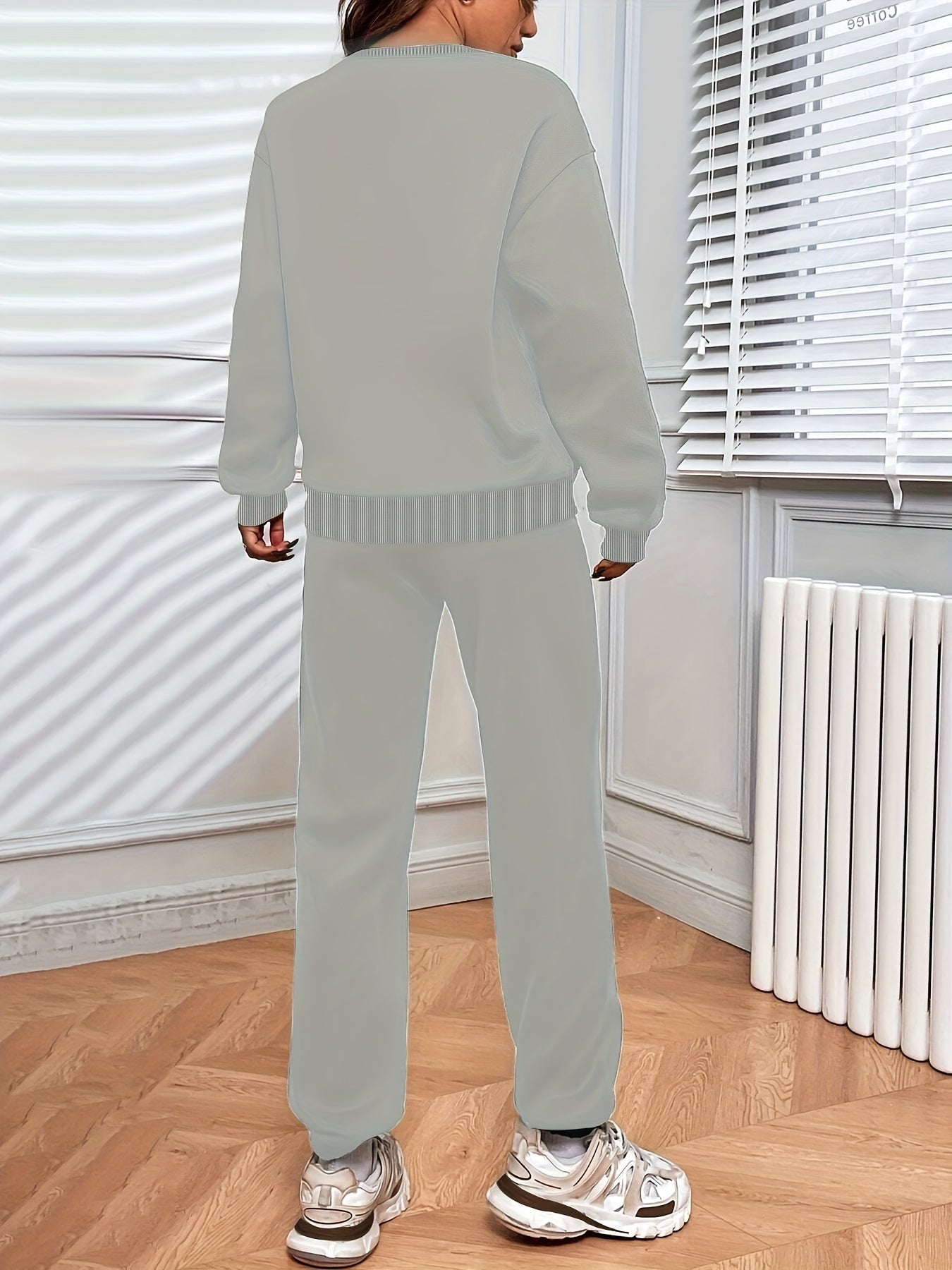[Casual 2pcs Suit] Women's Casual Fashionable & Versatile 2pcs Suit | Autumn & Winter Solid Color Loose Pullover Sweatshirt + Elastic Waist Drawstring Pants