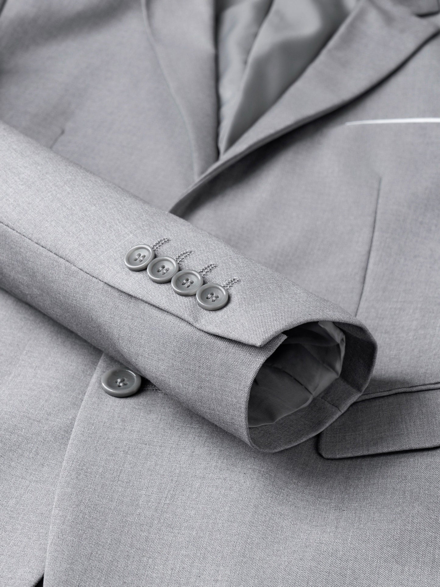 4pcs Luxury Classic Mens Solid Dress Suit Set - Lapel Jacket, Vest, And Trousers, Regular Fit, Long Sleeve, Conventional Contour, Perfect for Wedding Banquet, Business Meetings - High-Quality Fabric, Comfortable Wear, And Stylish Design