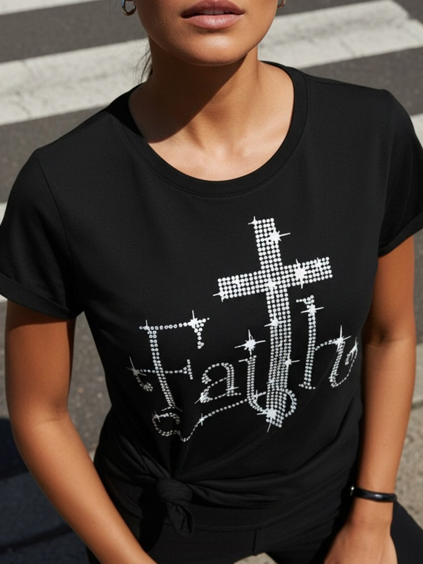 Casual Short-Sleeve Round-Neck T-Shirt for Women with Fun Prints, Easy to Wash, Comfortable Year-Round, Loose Fit, Durable Design, Perfect for Holiday Gifts, Shipped from a Nearby Warehouse