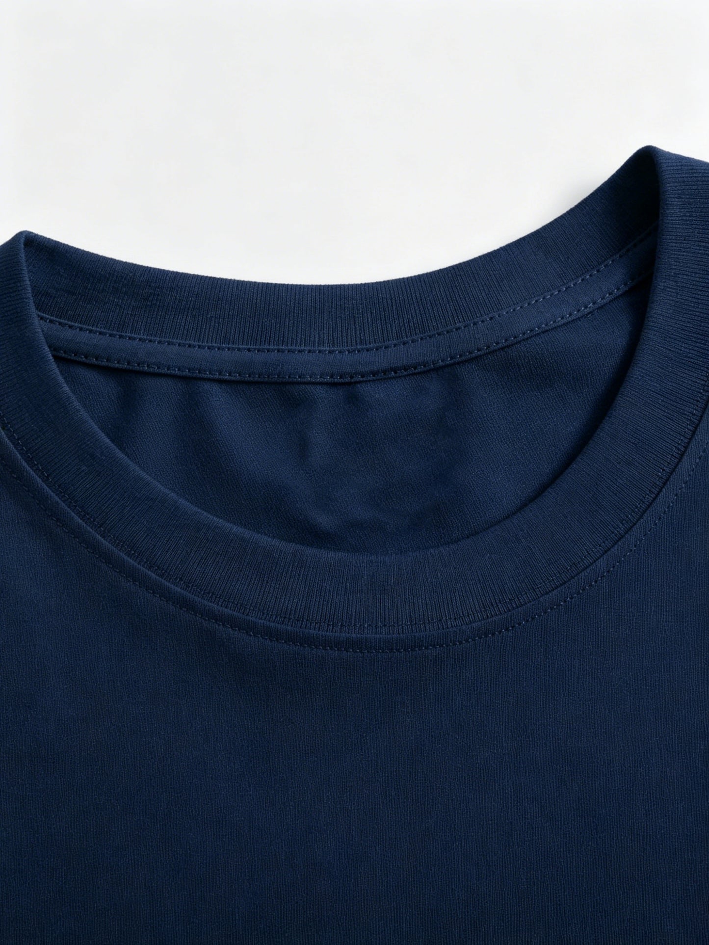 Women's Casual Short-sleeve T-shirt - Navy Blue with Daisy Floral Print, Loose-fitting Round-neck Summer Top, Machine-washable Breathable Fabric Suitable for Casual Wear, Women's T-shirt