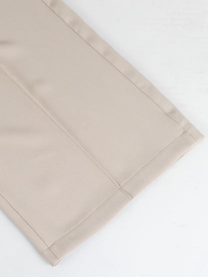 Elegant Women's Wide-Leg Pants with Drape Office-casual Trousers Featuring A Flattering Silhouette Suitable for Both Formal And Casual Attire. A Versatile Wardrobe Essential.