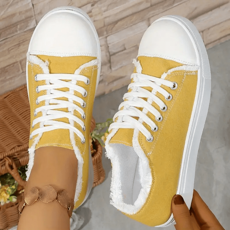 Women'S Lightweight Casual Sneakers- Low-Top Lace-Up Shoes, Soft Fabric Lining And Durable TPU Outsole, Geometric Skull Design, All-Season Comfort, EVA Cushioning Insole, Fabric Upper, European And American Style