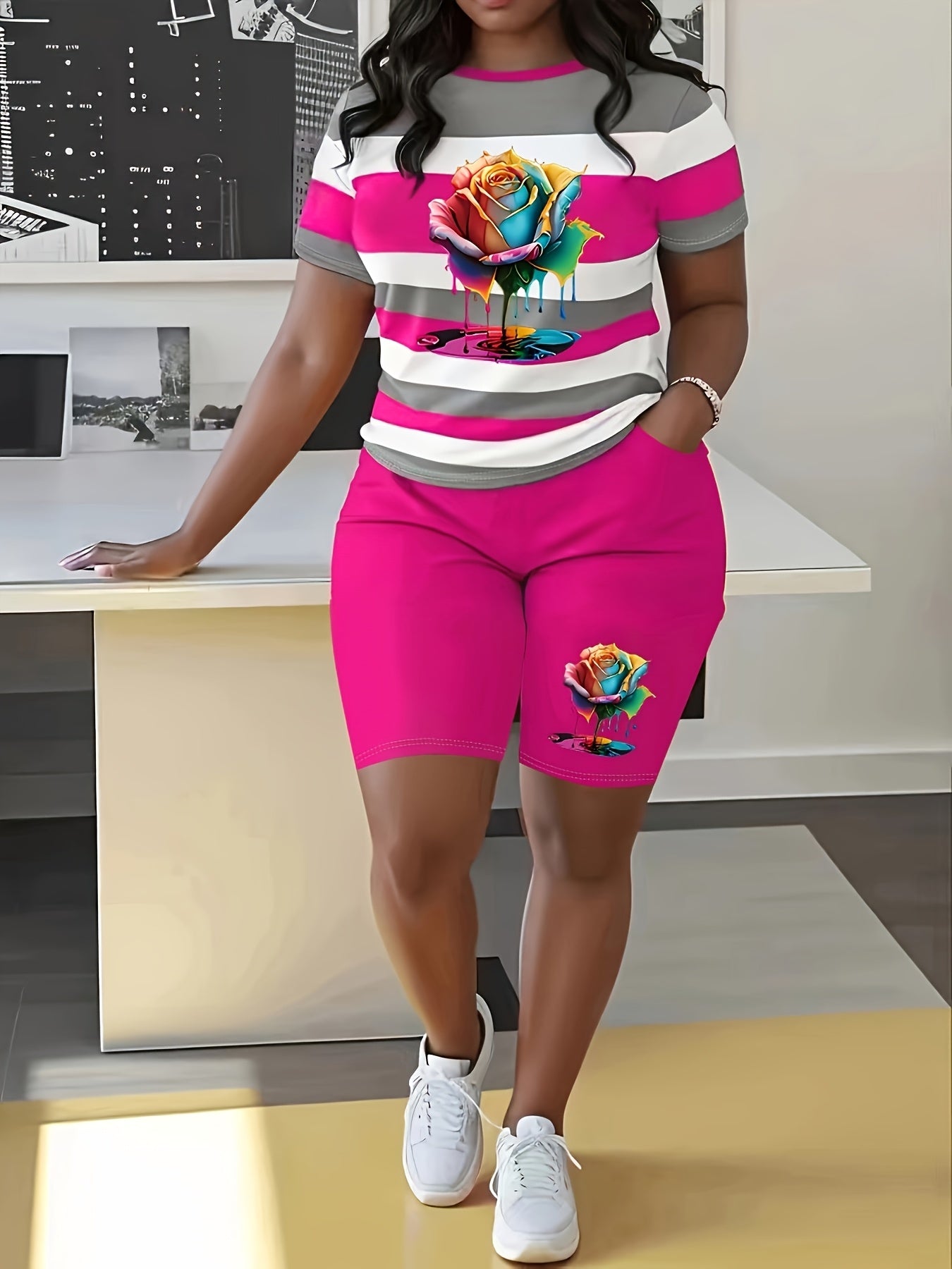 Women'S Casual Striped Short-sleeve Shorts Set, Featuring A Mix Of Floral And Striped Prints, With Pockets On The Shorts.