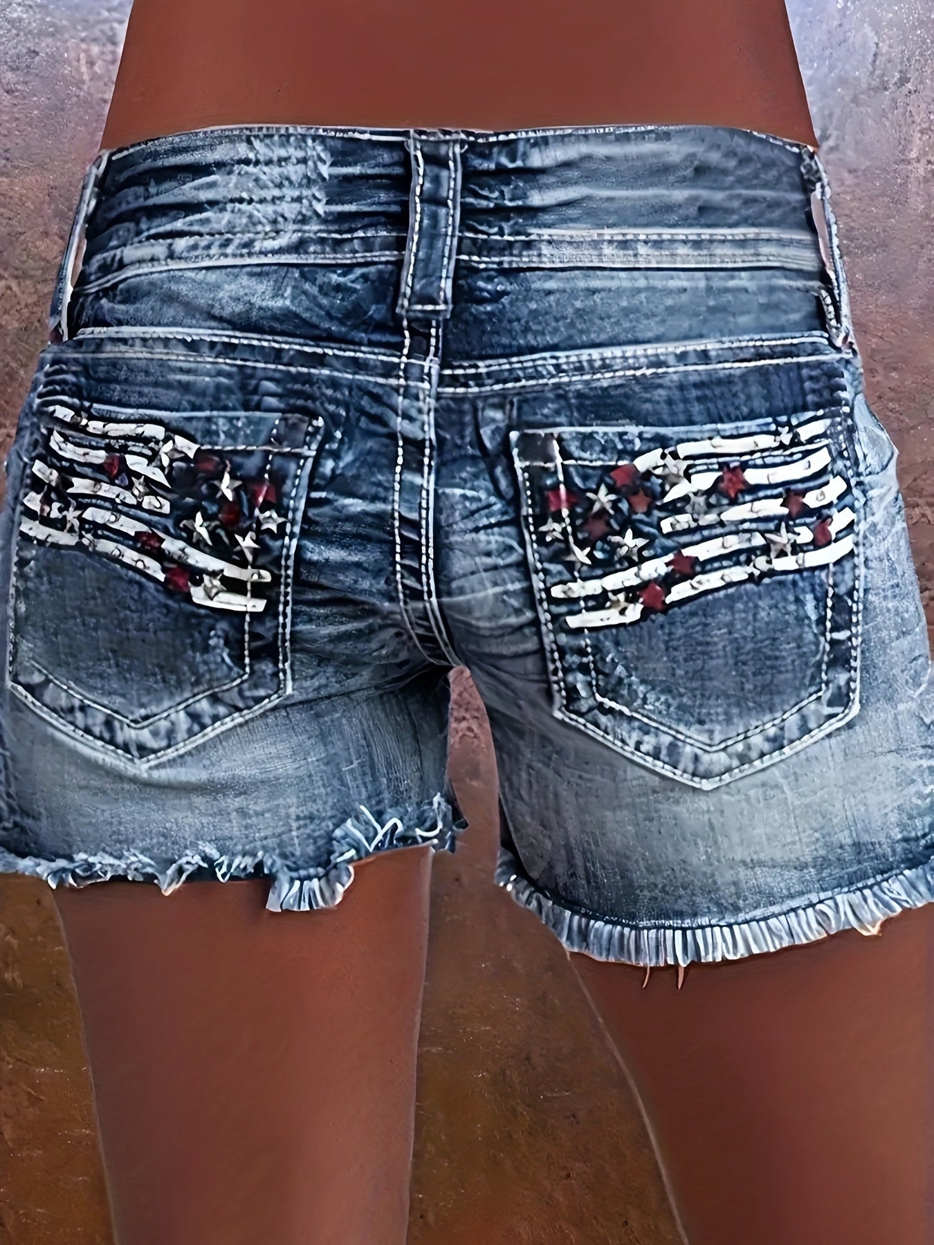 Women's High-Elasticity Embroidered Distressed Denim Shorts - Casual Stretch Fit with Raw Hem, Star Pattern & Patchwork Details, Machine Washable Spring/Summer Shorts, Summer Casualwear, Highelasticity Fabric, Embroidered Details