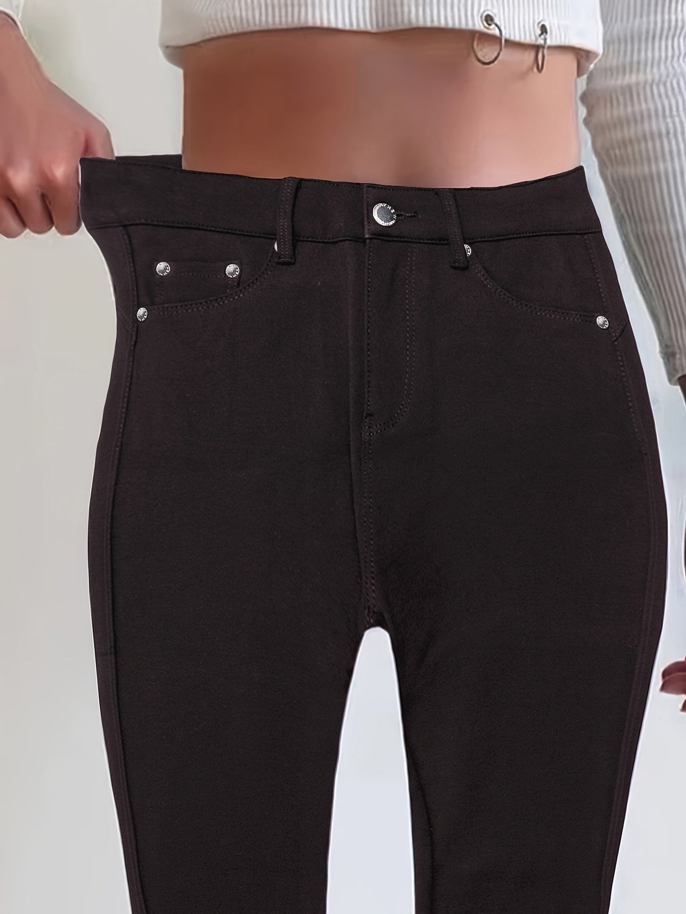 Women's High-Waisted Stretch Street Style Solid Black Skinny Fashion Metal Button Detail Casual Jeans