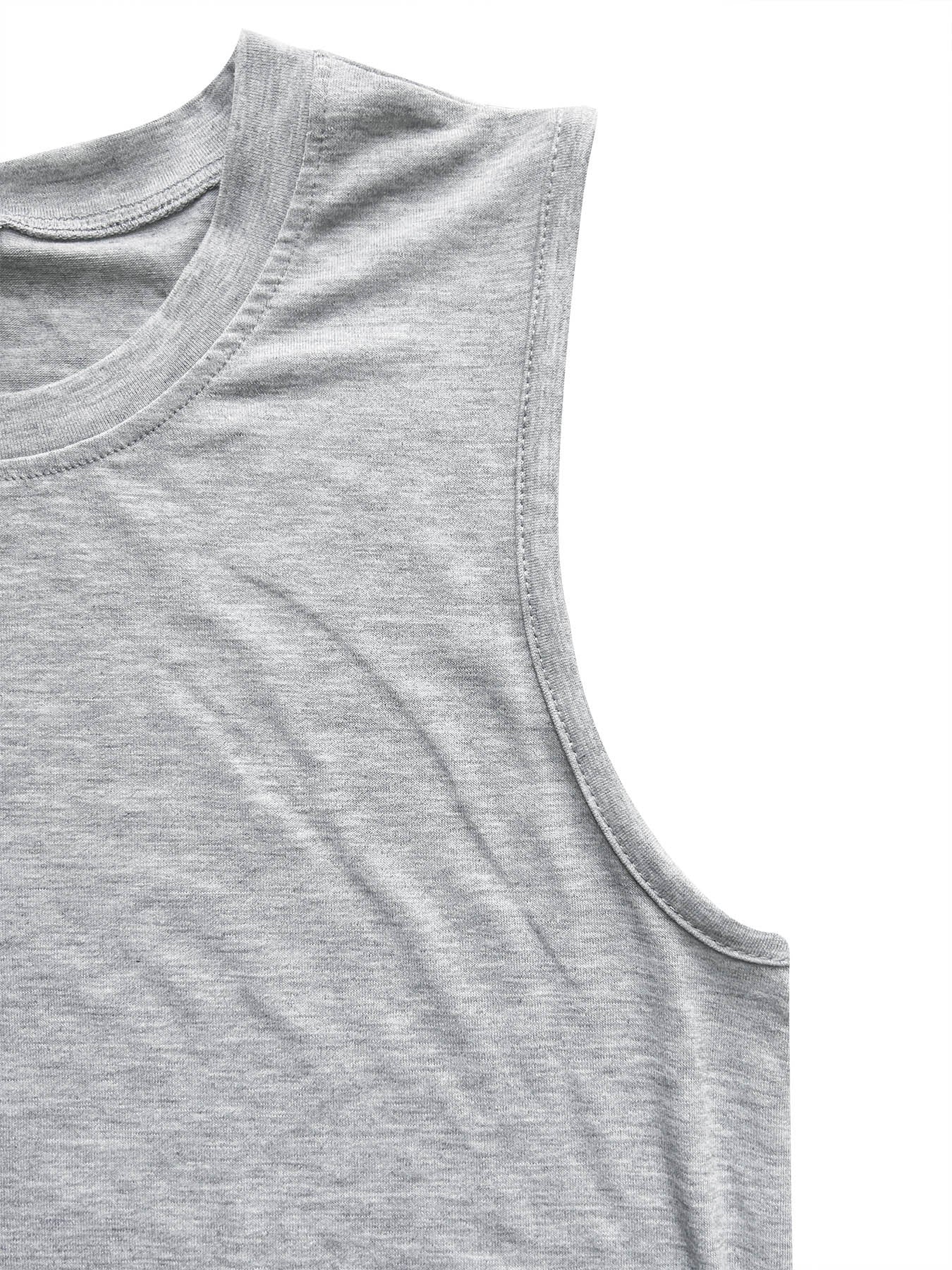 "OH HONEY I AM That Mom" Sleeveless Tank Top - Grey Casual Summer Shirt with White Cursive Lettering, Mom Slogan Print, Round Neck H-Line Fit T-Shirt for Moms, Funny Mother's Day Gift