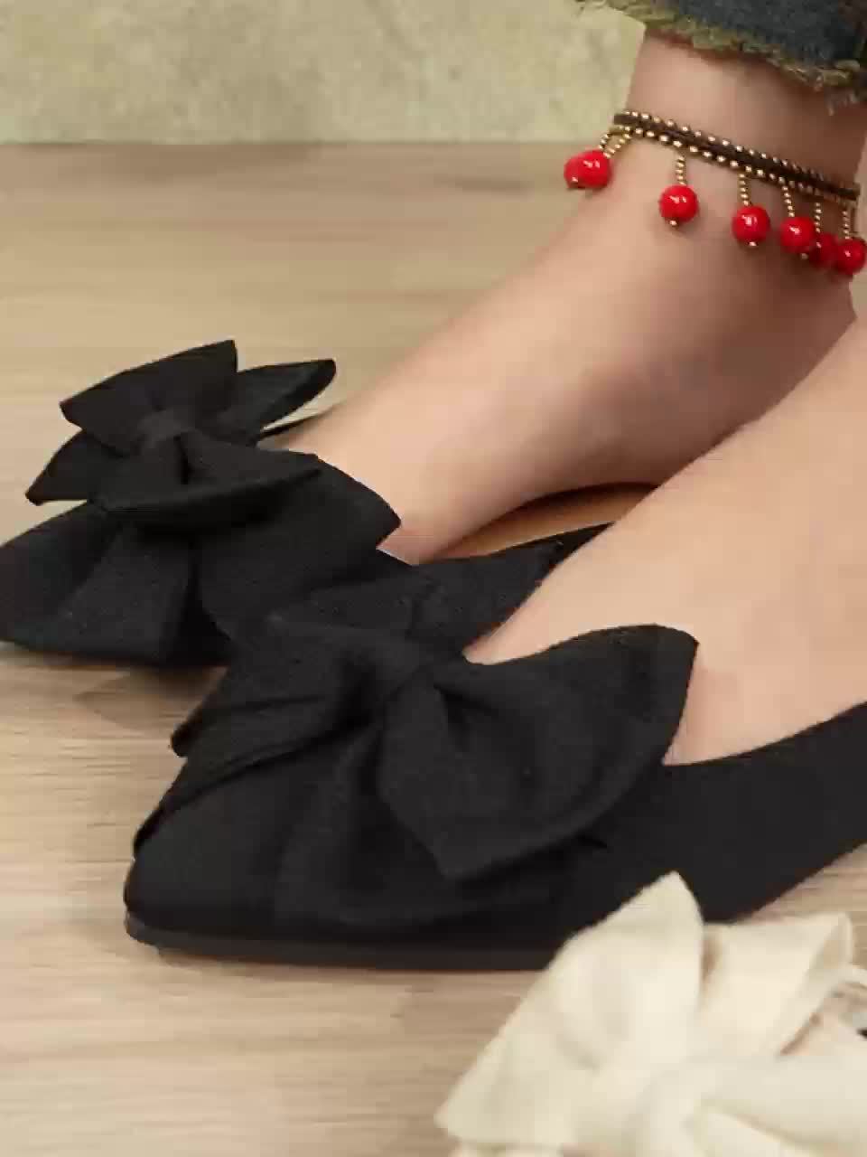 Summer Women's Fashionable Butterfly Flower Decorated Flat Sandals with Pointed Toe, Ankle Strap, And Adjustable Heel - Black Casual Shoes, Women Shoes