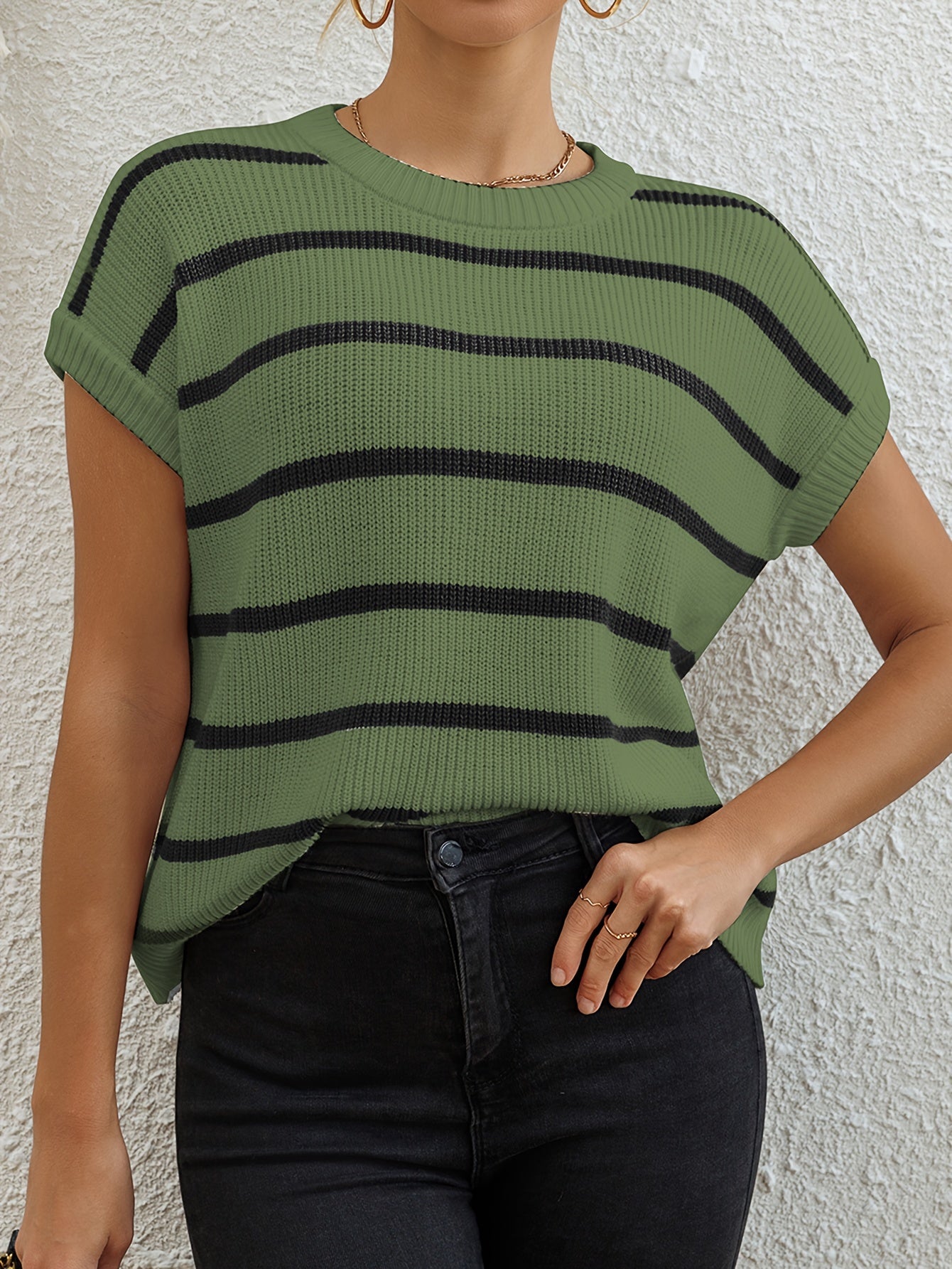 Women's Elegant Pullover Sweater - Black & White Horizontal Stripe Top, All-Season Loose Fit Shirt for Casual, Formal, Party Outfits - Easy-Care Everyday Chic Women's Clothing, Casual Wear, Classic Stripes, Quality Stitching, Stylish Blouse, Casual Dresse