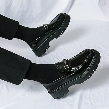 [Party Wedding Prom] Men's Patent Platform Slip-On Loafers, Fashion Round Toe Metal Decoration Non-Slip Thick Sole Business Dress Shoes Casual Party Wedding Prom Shoes All-Season Versatile for Office, Party, Casual Wear - Slip-On Round Toe Design