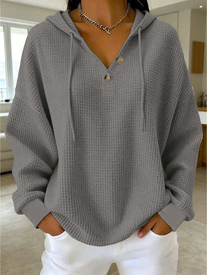 A Plain-Colored Waffle V-Neck Hoodie with Buttons Is Ideal for Everyday Travel