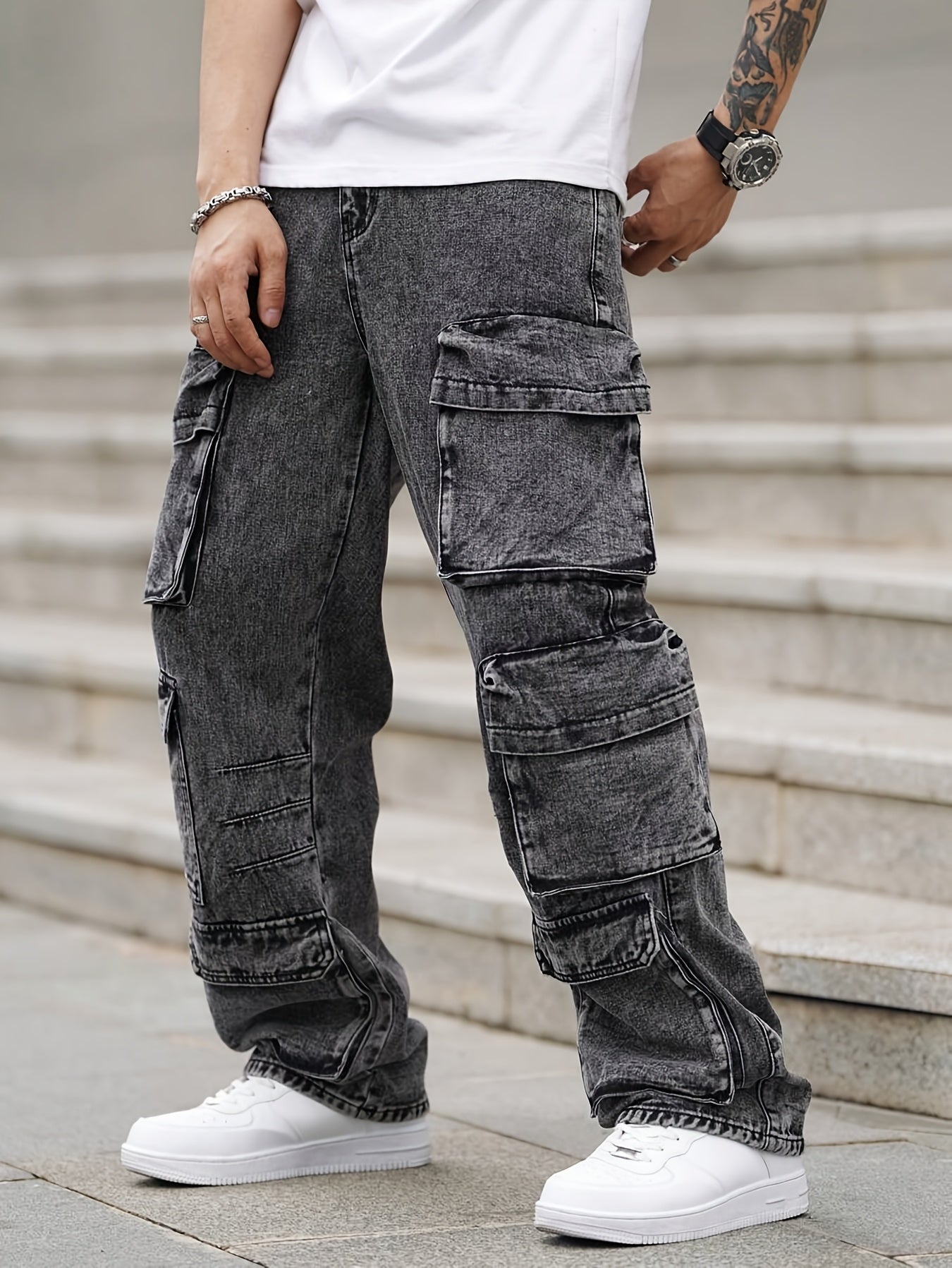 Men'S Cargo Pants Featuring Various Pockets - Made from a, Suitable for Casual Wear Throughout The Year